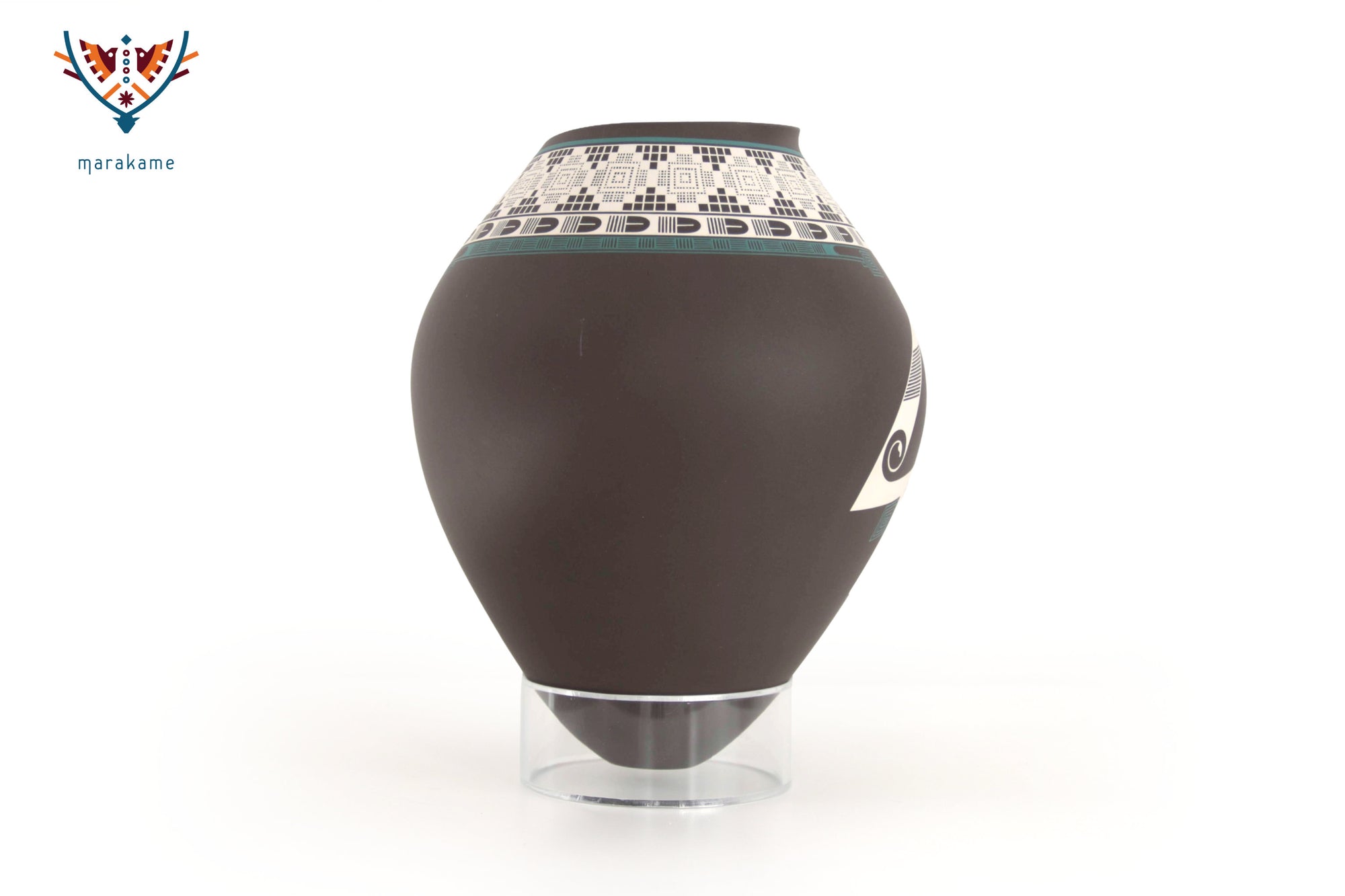 Cerámica de Mata Ortiz - Geometría sobre marrones