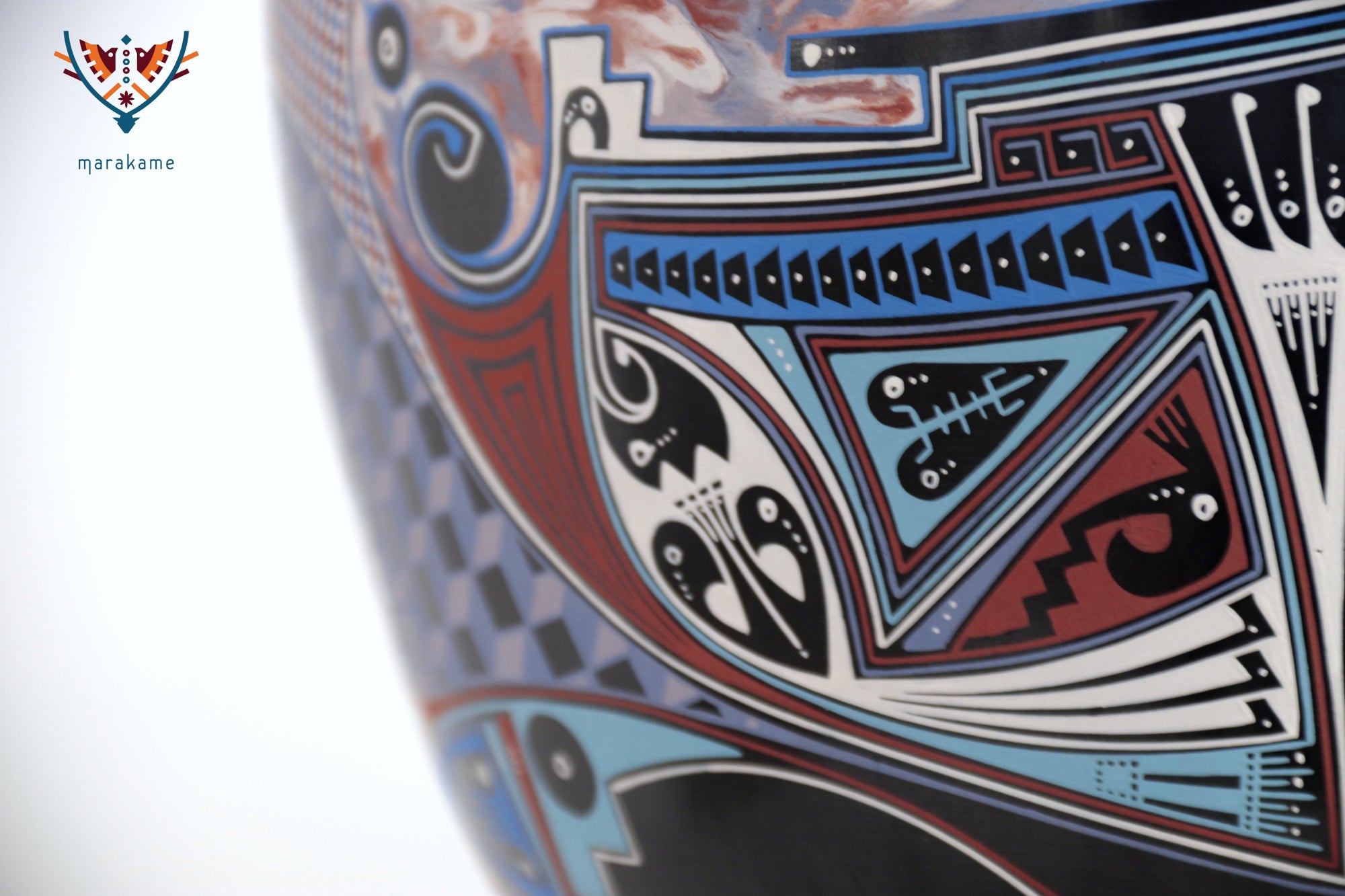 Mata Ortiz Ceramics – Geometrie der Vorfahren in Schwarz und Blau