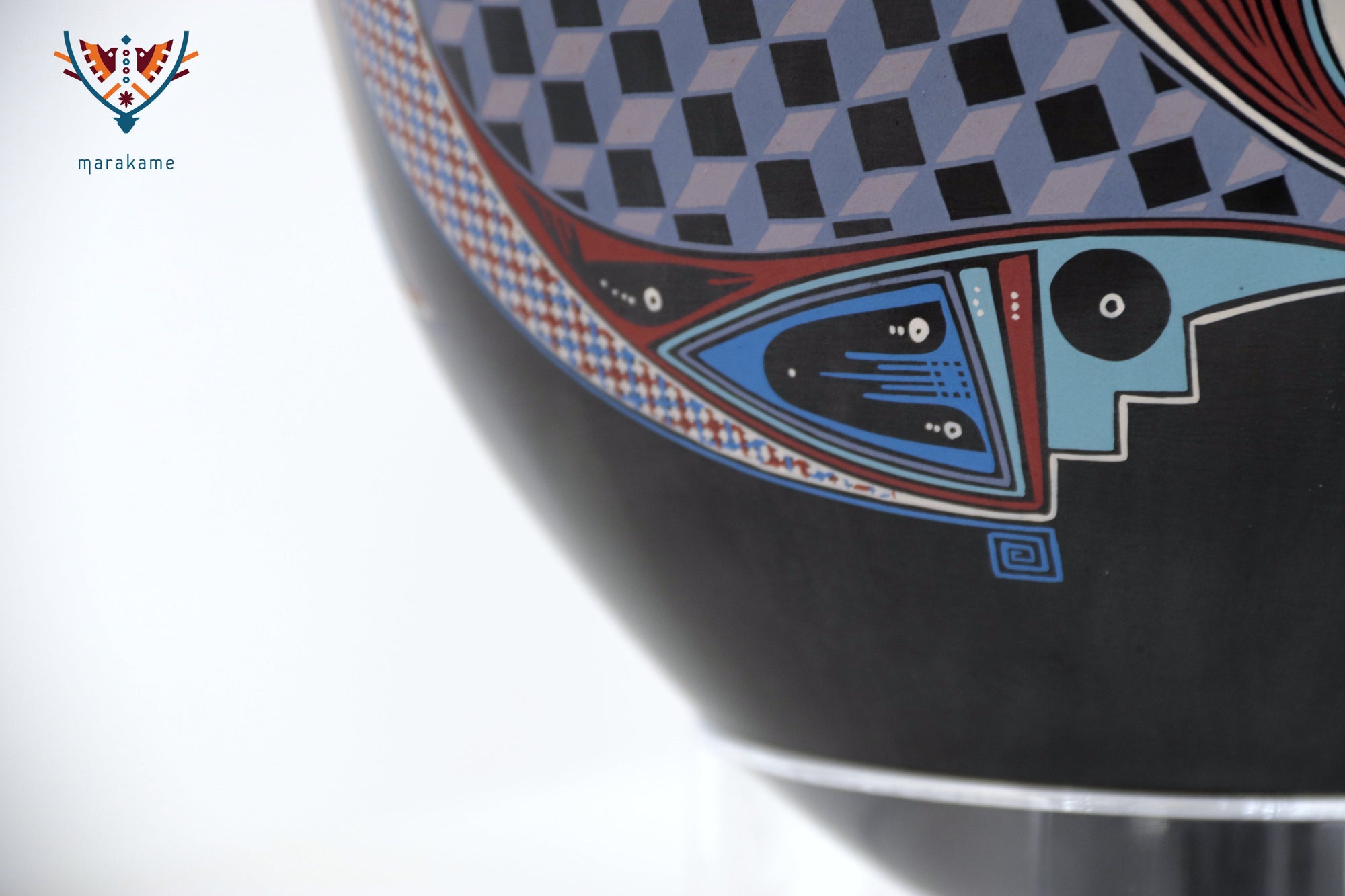 Mata Ortiz Ceramics – Geometrie der Vorfahren in Schwarz und Blau