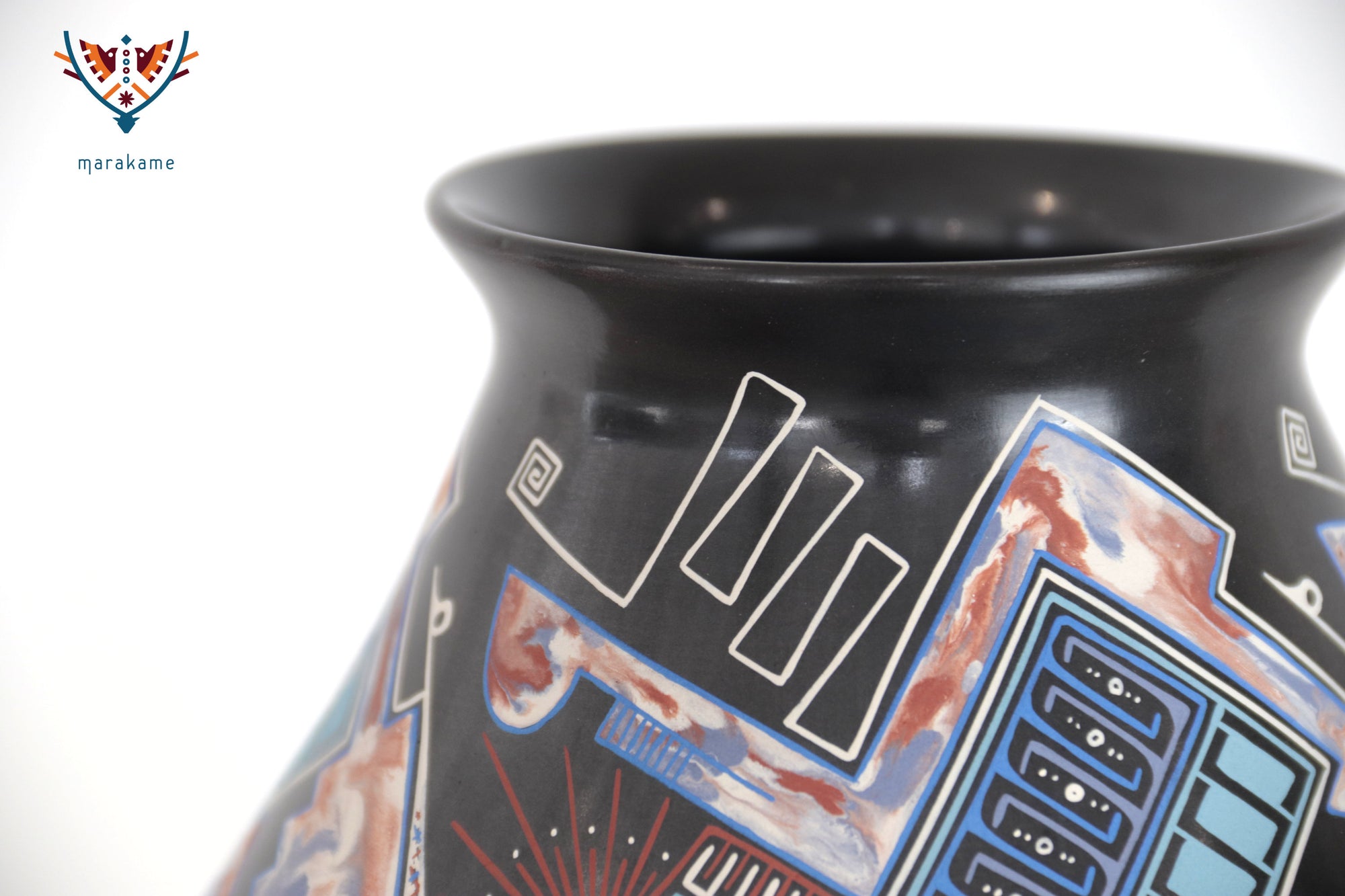 Mata Ortiz Ceramics – Geometrie der Vorfahren in Schwarz und Blau
