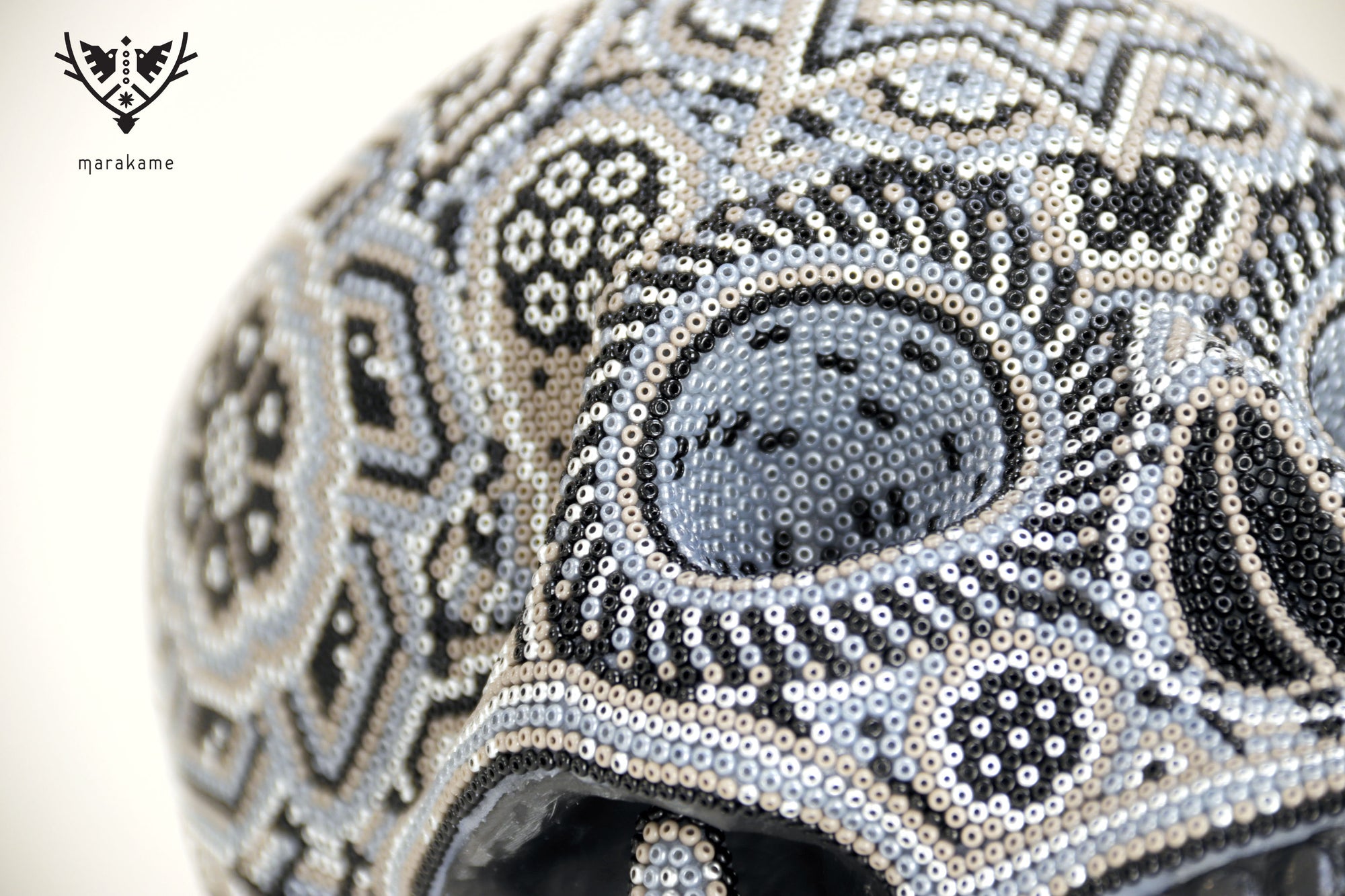 Cráneo huichol escala real - Calavera Hauxamanaka