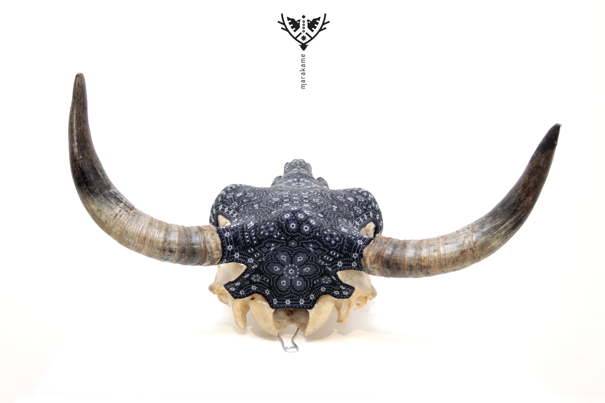 Kuhschädel Huichol Kunst - Hikuri