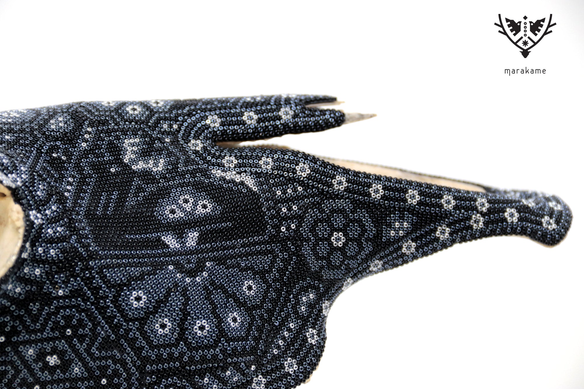 Kuhschädel Huichol Kunst - Hikuri