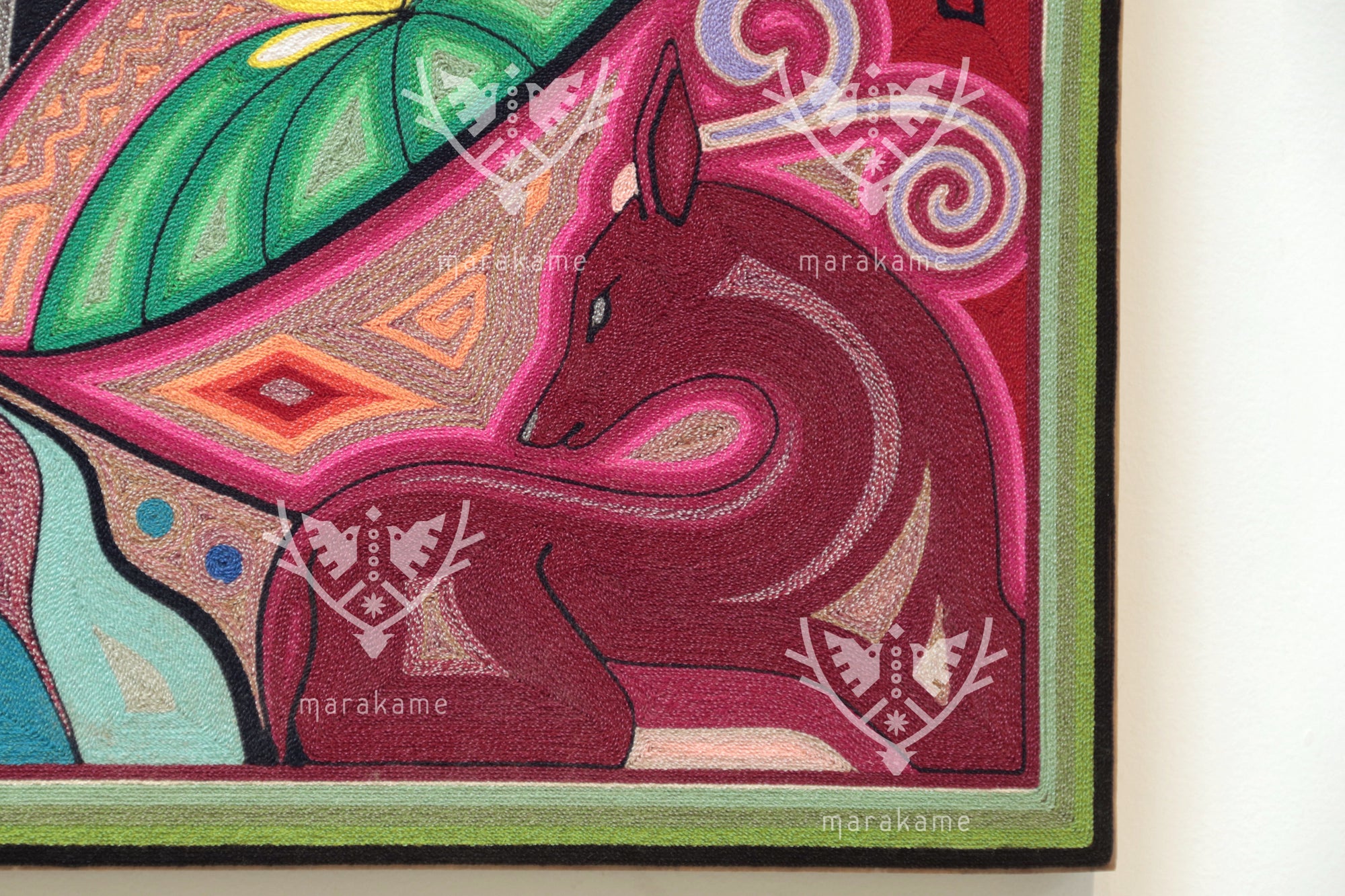 Nierika de Estambre Cuadro Huichol - El Peyote Naciente - 50 x 50 cm.