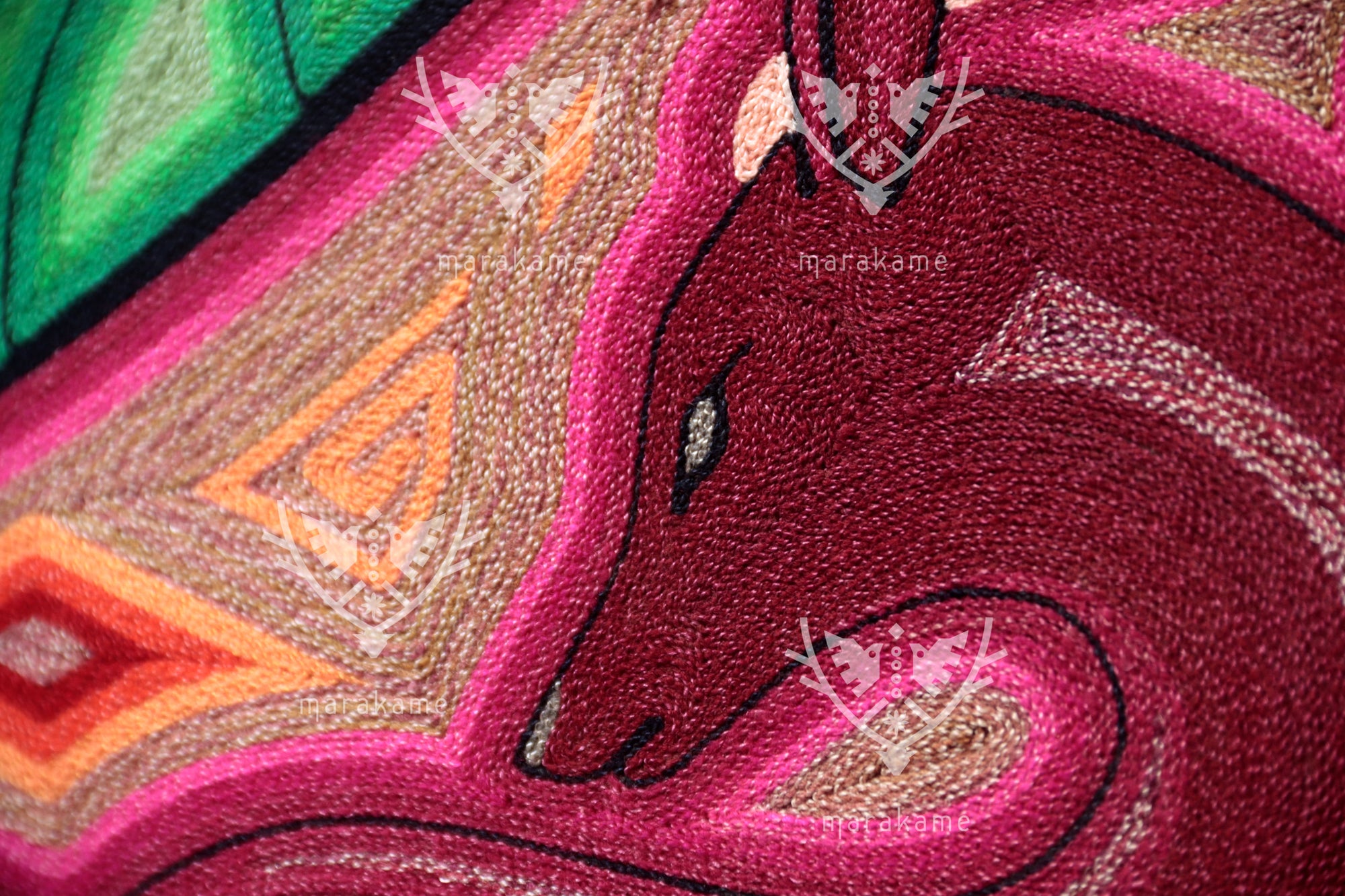 Nierika de Estambre Cuadro Huichol - El Peyote Naciente - 50 x 50 cm.