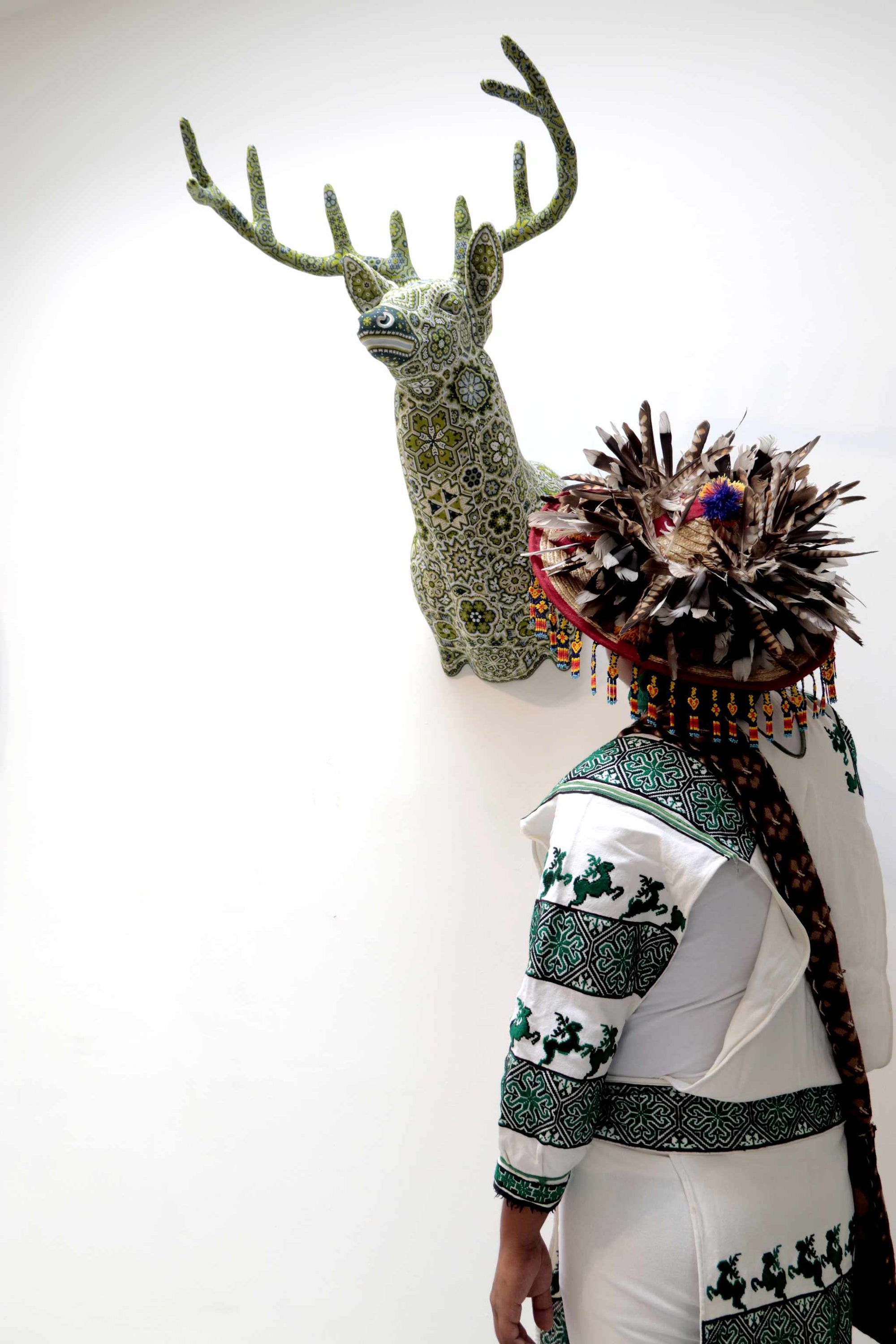 Escultura Arte Huichol - Cabeza de Venado - Wirikuta Maxa Kauyumarie