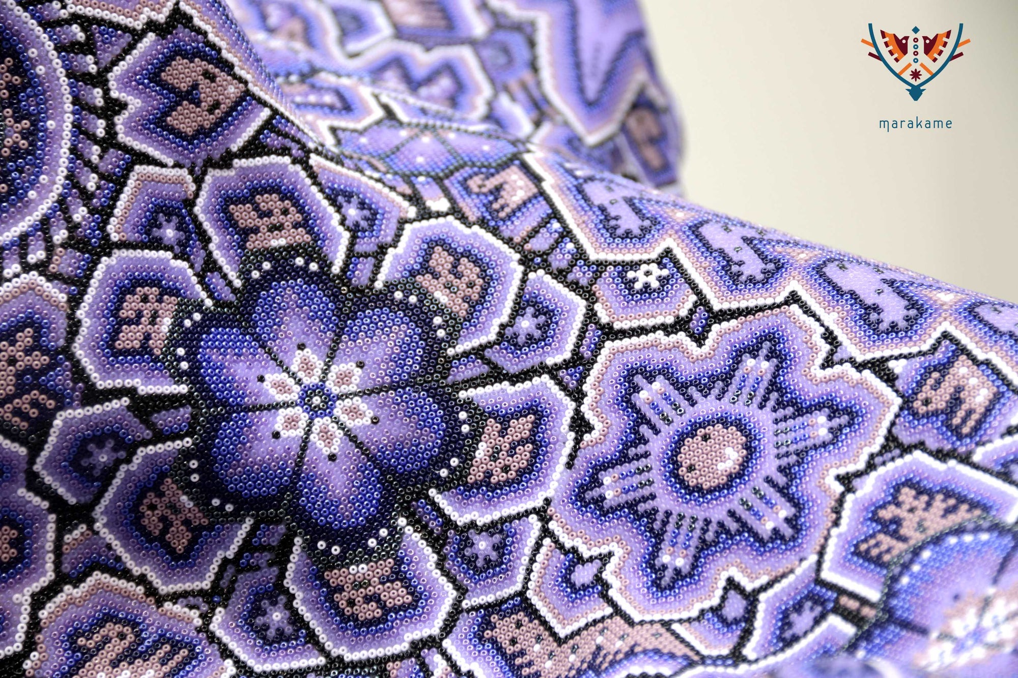 Escultura Arte Huichol - Cabeza de hipopótamo - Yurienaka niukieya - La voz de la tierra