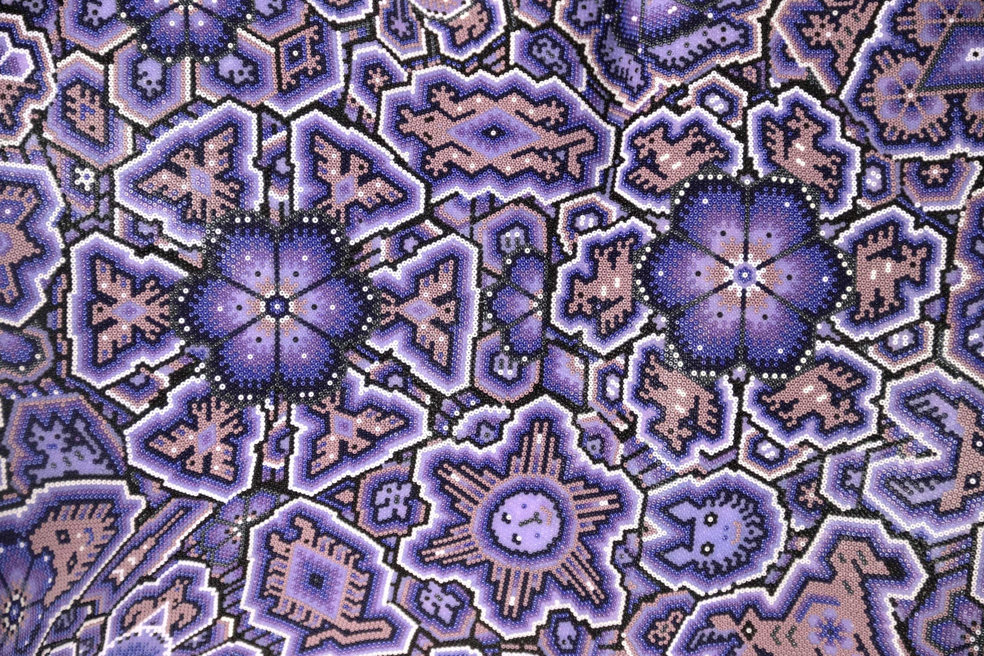 Escultura Arte Huichol - Cabeza de hipopótamo - Yurienaka niukieya - La voz de la tierra