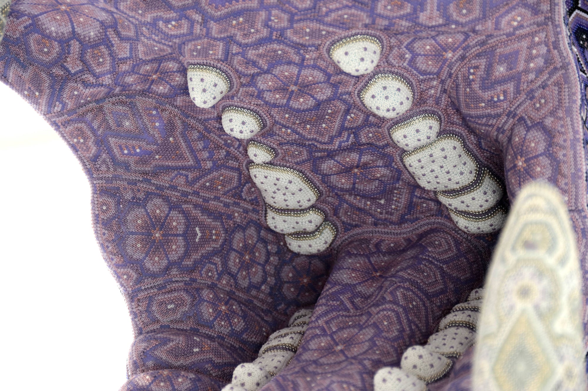 Escultura Arte Huichol - Cabeza de hipopótamo - Yurienaka niukieya - La voz de la tierra