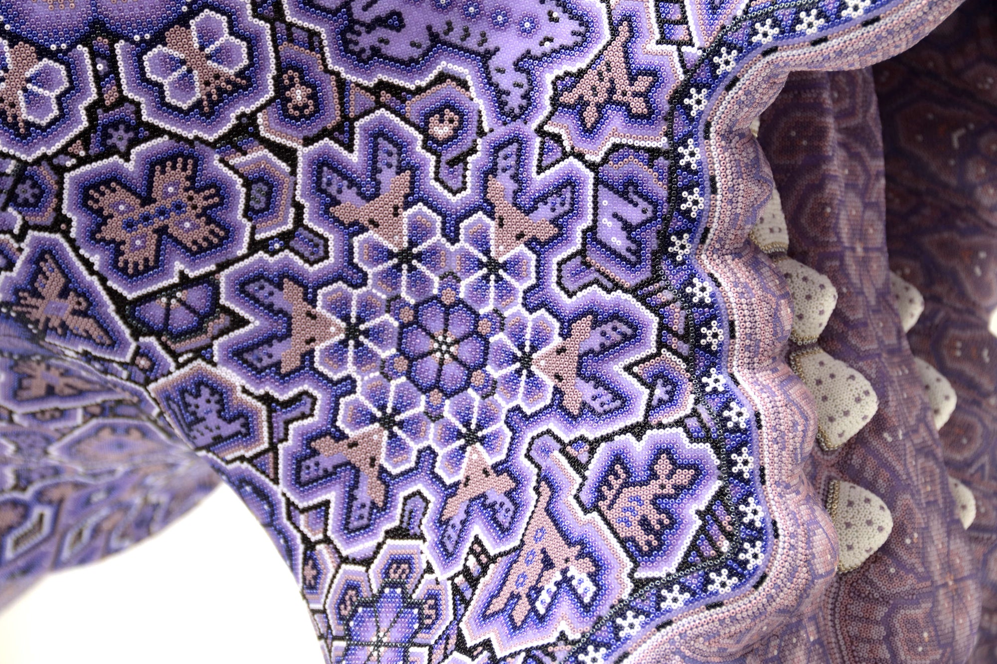 Escultura Arte Huichol - Cabeza de hipopótamo - Yurienaka niukieya - La voz de la tierra