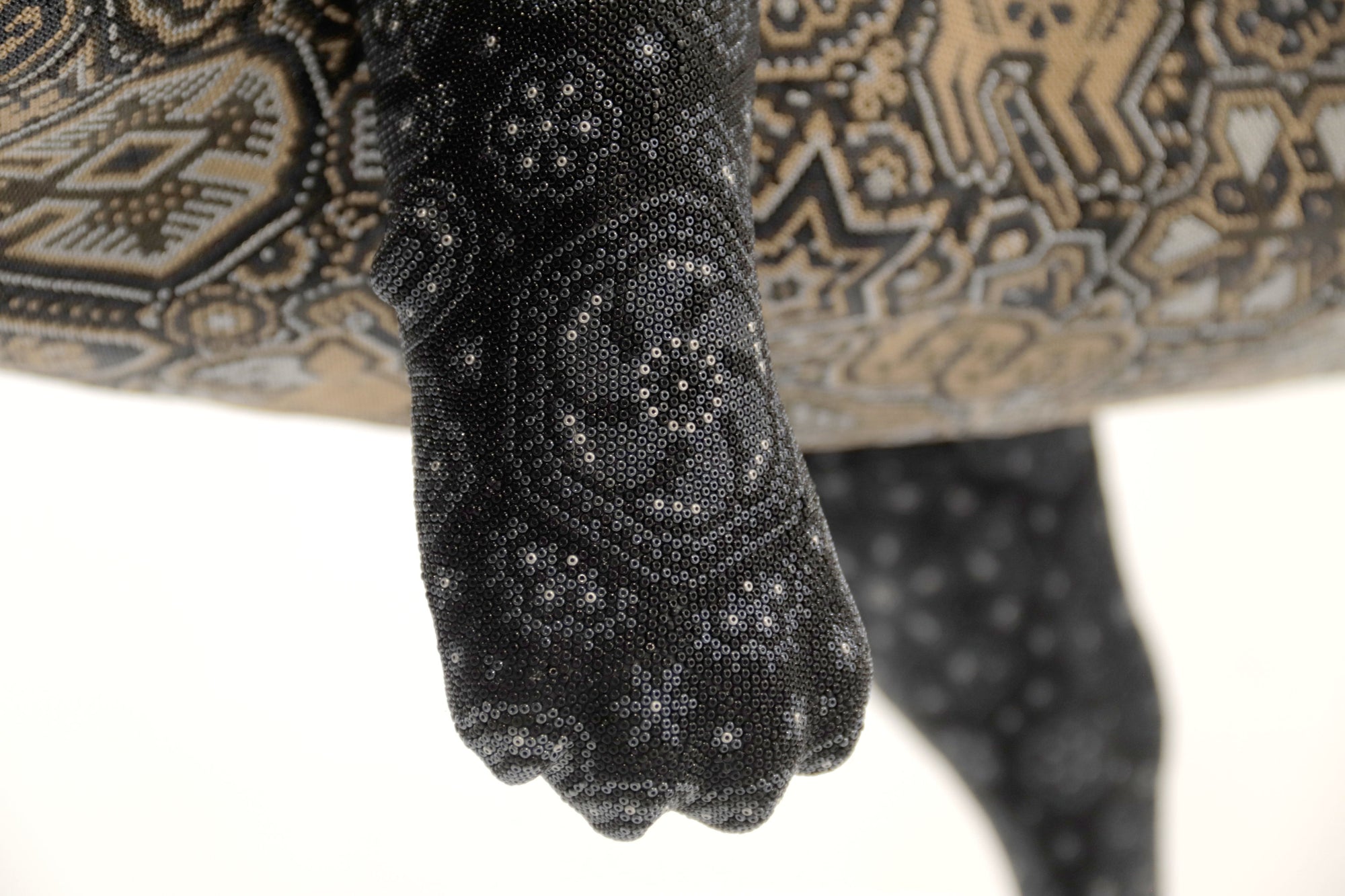 Escultura Arte Huichol - Jaguar en tronco - Ewatame
