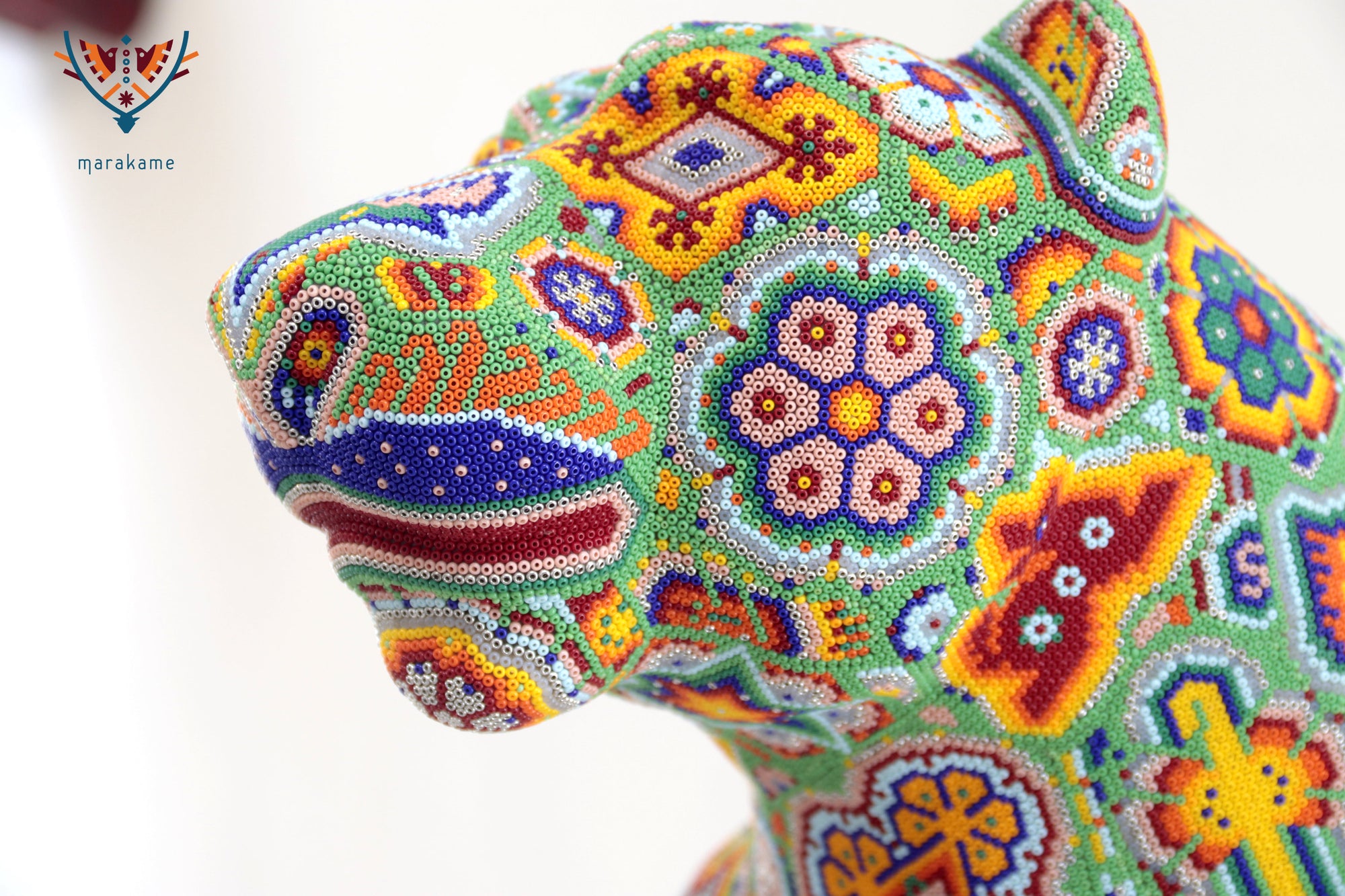 Escultura Arte Huichol - Leopardo macho - El jardín wixárika sobre su piel
