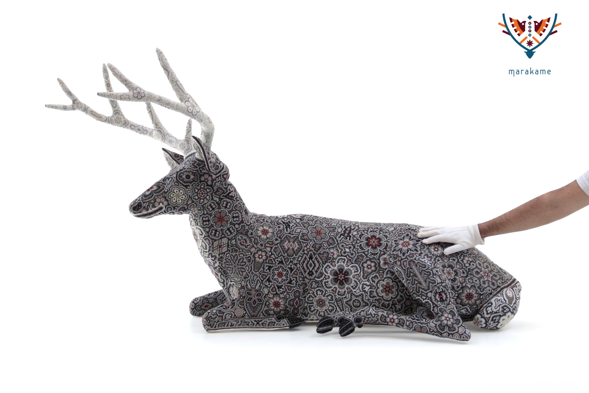 Huichol Art Sculpture - Wirikuta Kuka Tewayari - Deer decorated with beads