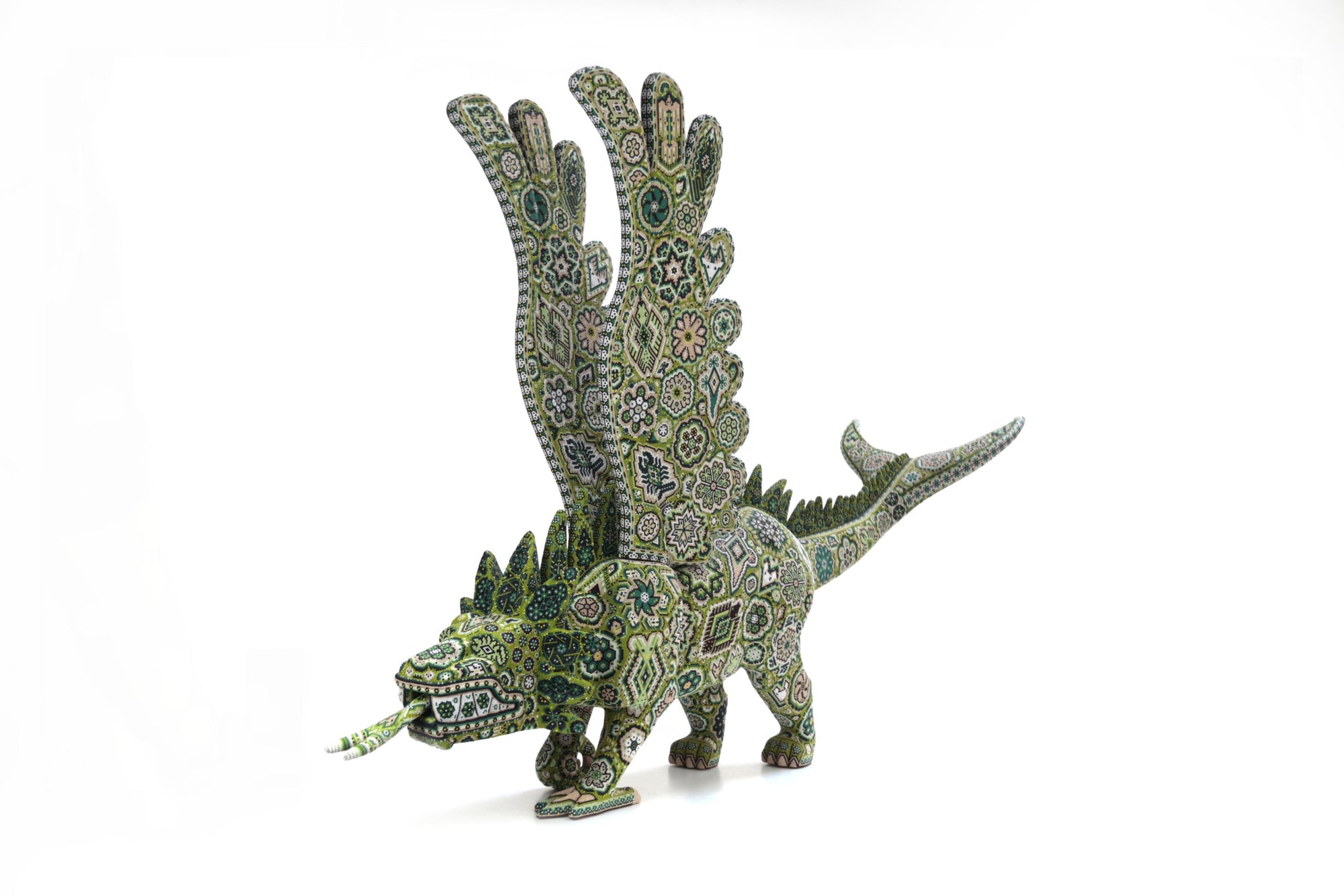 Escultura Arte Huichol - Fusión cultural Wixárika Zapoteca - Quetzalcóatl tres elementos - Agua, tierra y viento