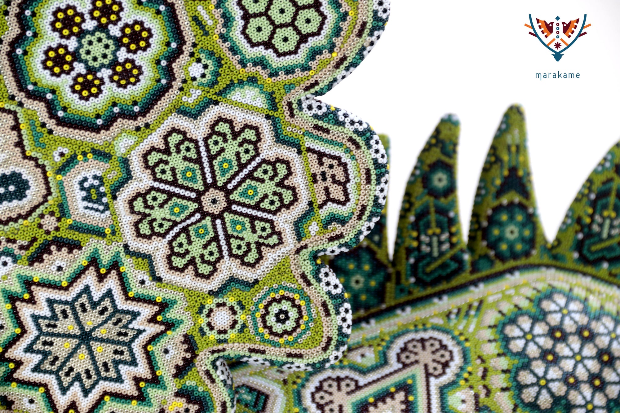 Escultura Arte Huichol - Fusión cultural Wixárika Zapoteca - Quetzalcóatl tres elementos - Agua, tierra y viento