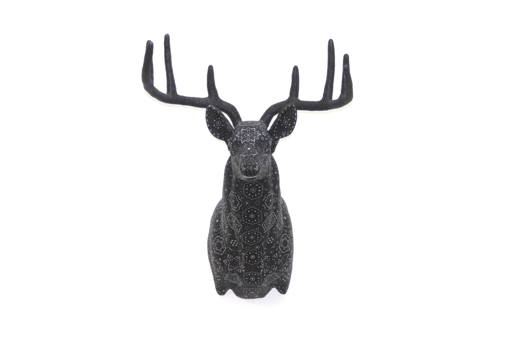 Escultura Arte Huichol - Cabeza de Venado - Tutekwiyu - 2025