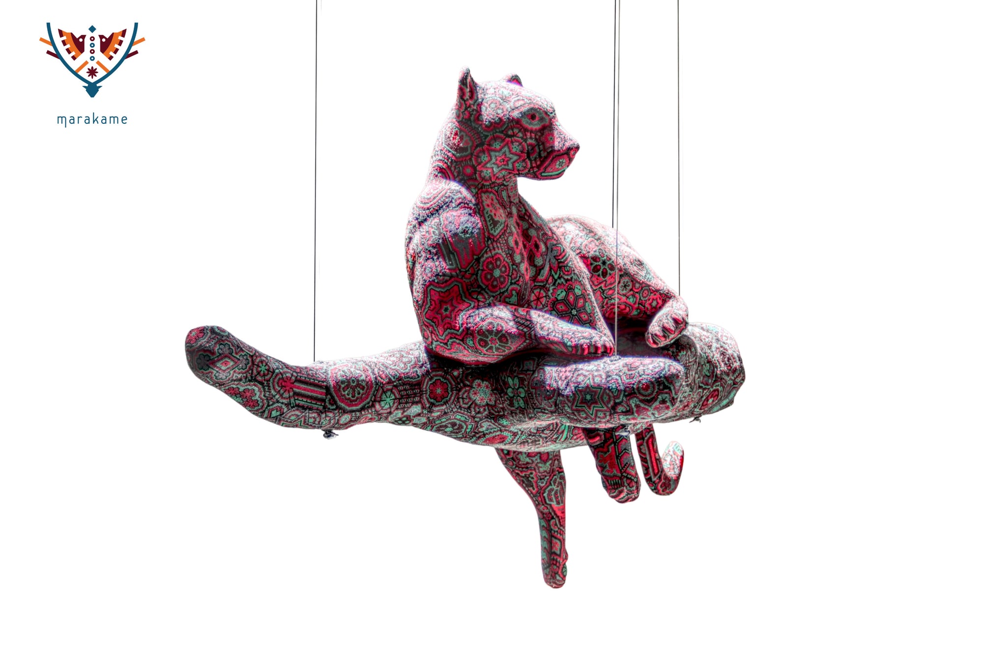 Huichol-Kunstskulptur – Puma auf einem Baumstamm – Nierika Tatewari Yuawi – Derjenige, der das Feuer des Großvaters trägt