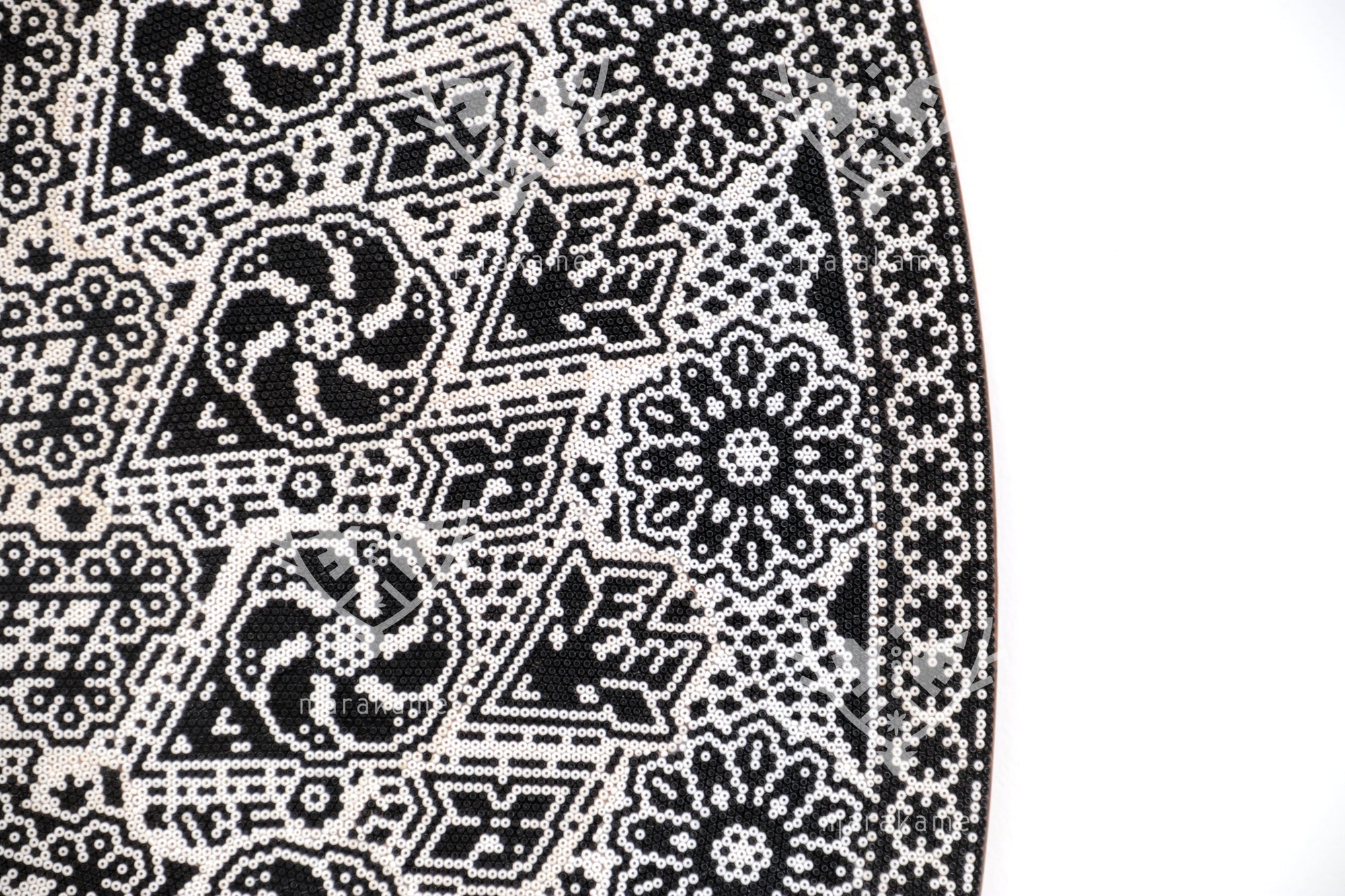 Nierika de Chaquira Círculo Huichol - Tuutú tusa - 100 cm.