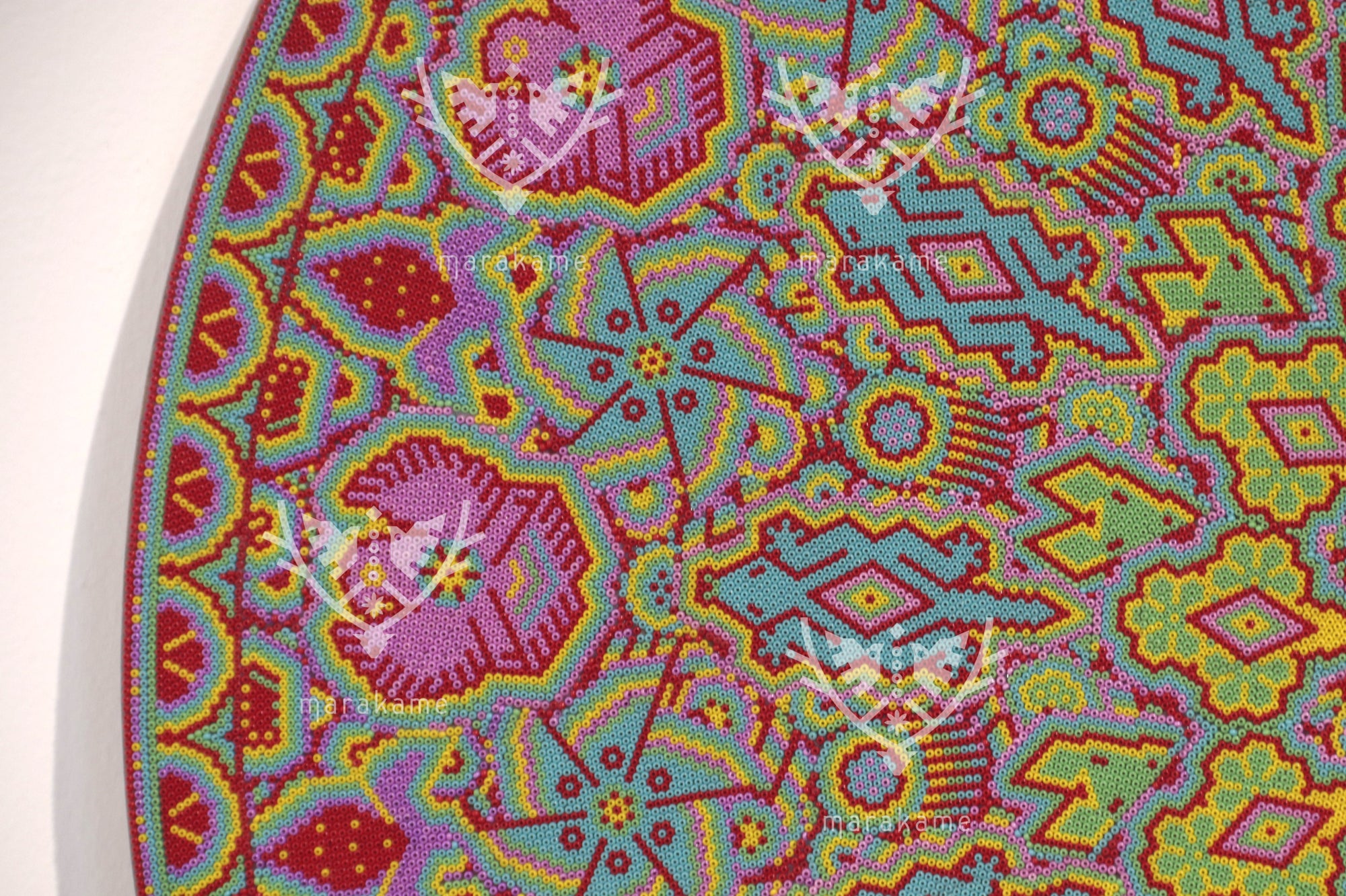 Nierika de Chaquira micro Circulo Huichol - Los Colores del Maíz - 60 cm.