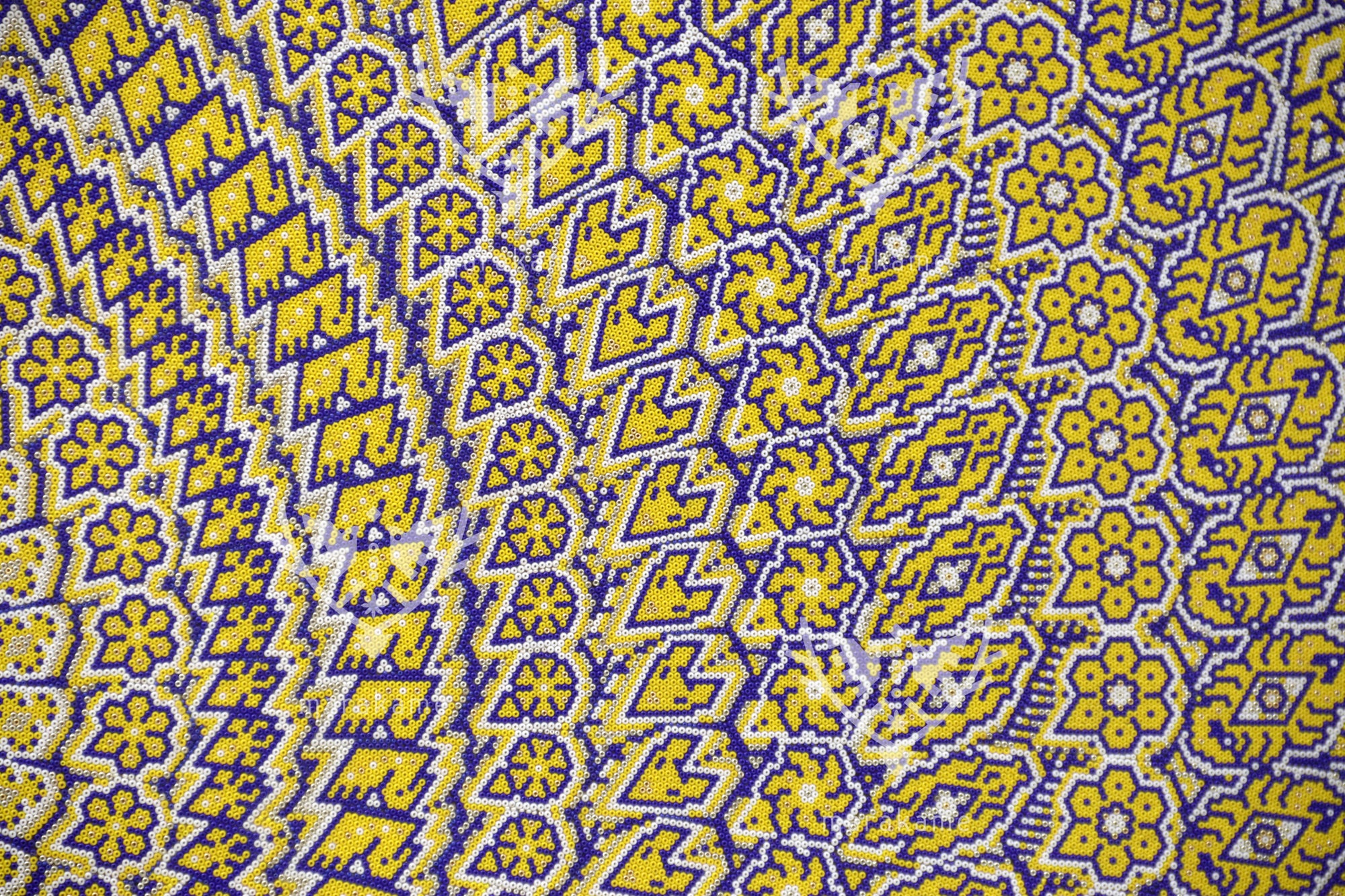 Nierika de Chaquira Circulo Huichol - Arquitectura simbólica del tiempo circular - 120 cm.