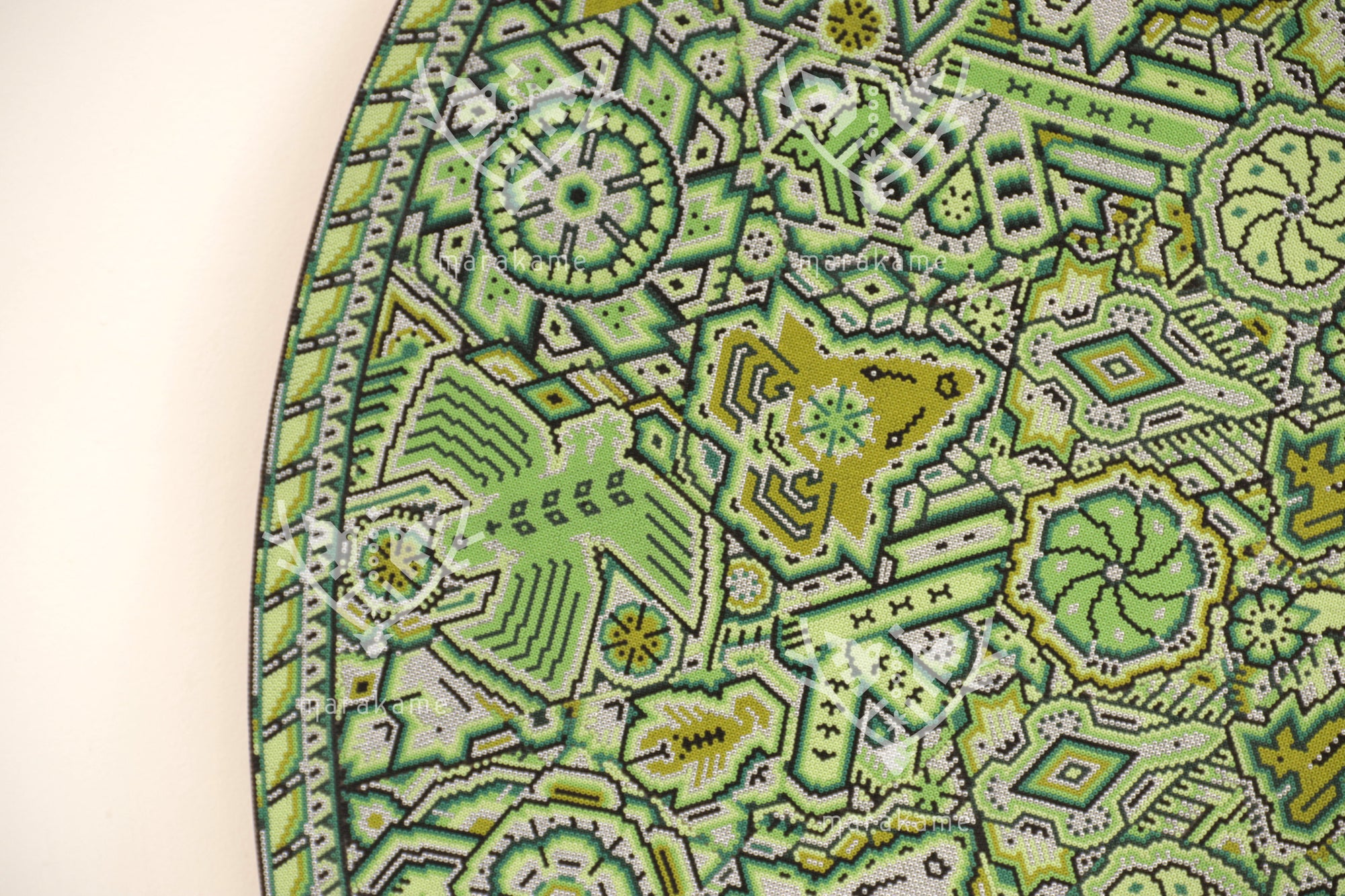 Nierika de Chaquira Círculo Huichol - El Jardín de los Venados - 120 cm.