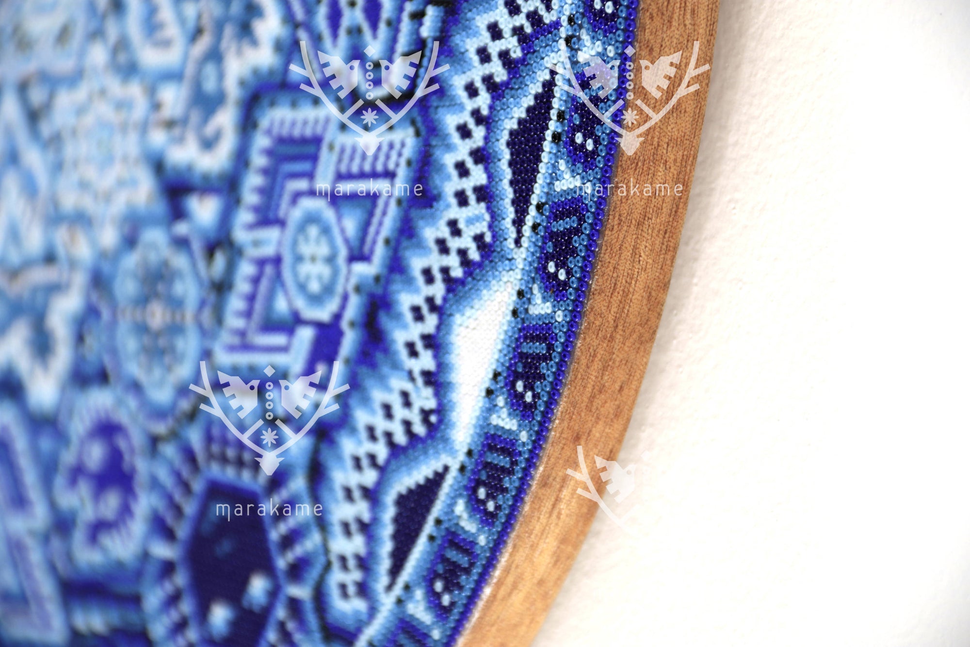 Nierika de Chaquira micro Círculo Huichol - Tatei nariwame - Nuestra madre de la lluvia - 40.3 cm.