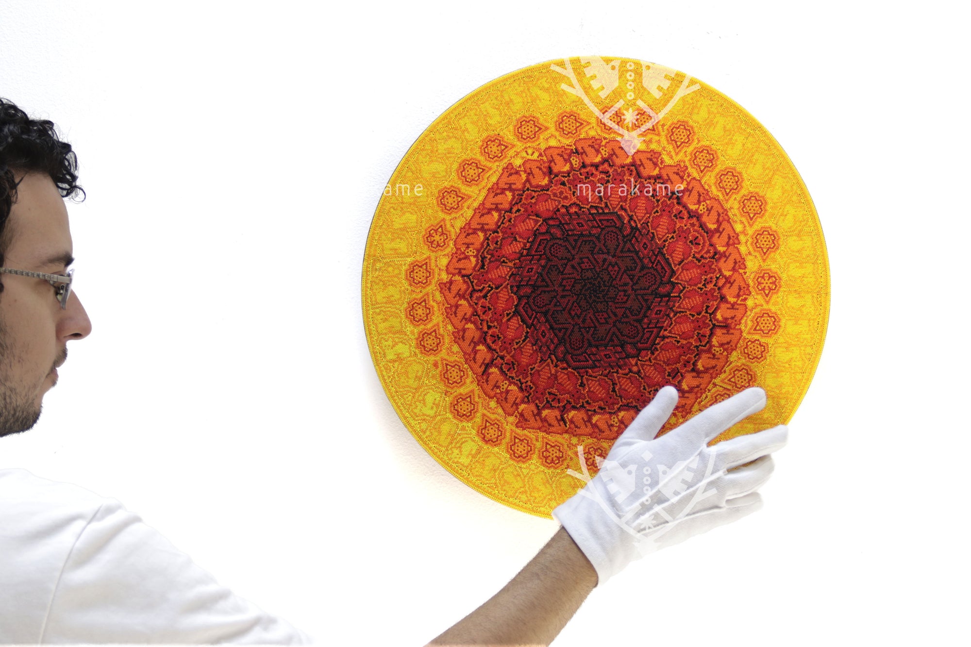 Nierika de Sequira micro Huichol Circle - Our Father Sun - 40.3 cm.