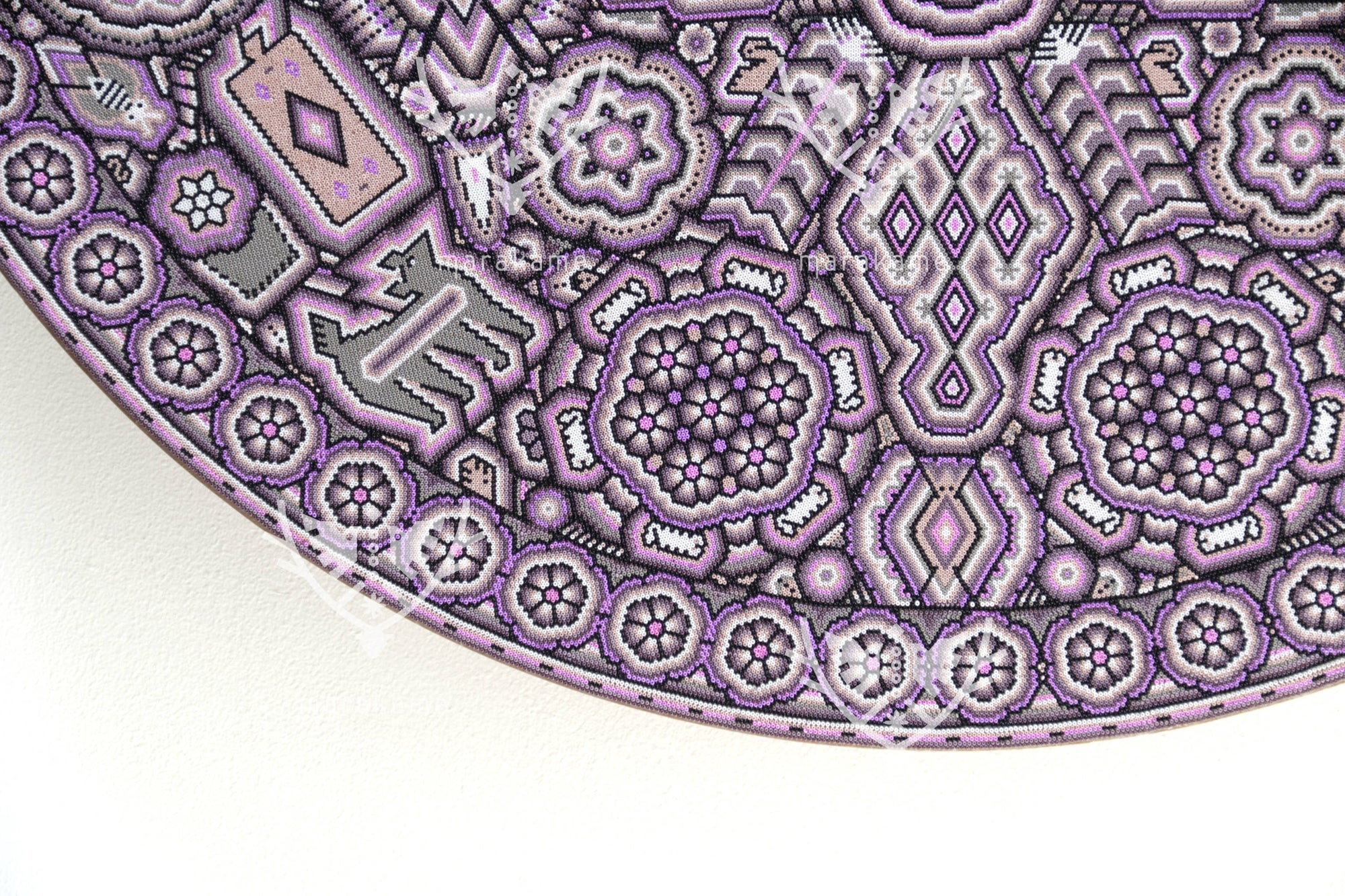 Nierika de Chaquira micro Círculo Huichol - Niwetsika yeiyarieya - Ciclo del maíz - 80 cm.