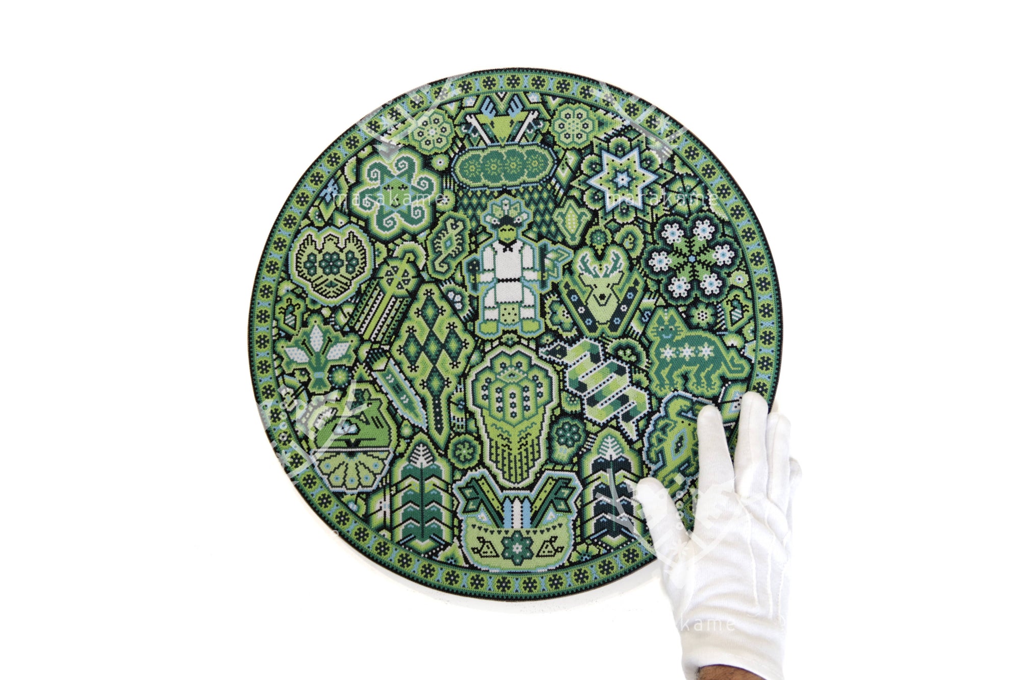 Nierika de Chaquira micro Círculo Huichol - Mara'akame en Hikuri Neixa - 40.3 cm.