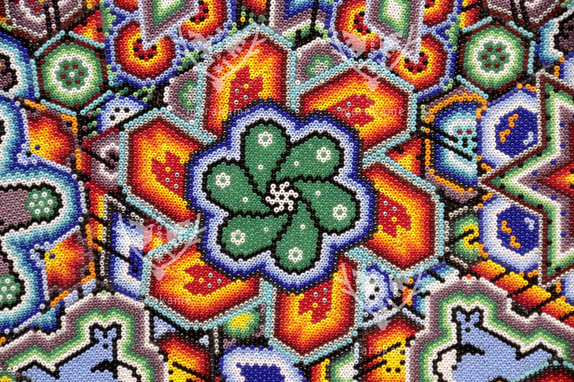 Nierika de Chaquira micro Círculo Huichol - Wirikuta Wa Usa Manti Neika - 40 cm.