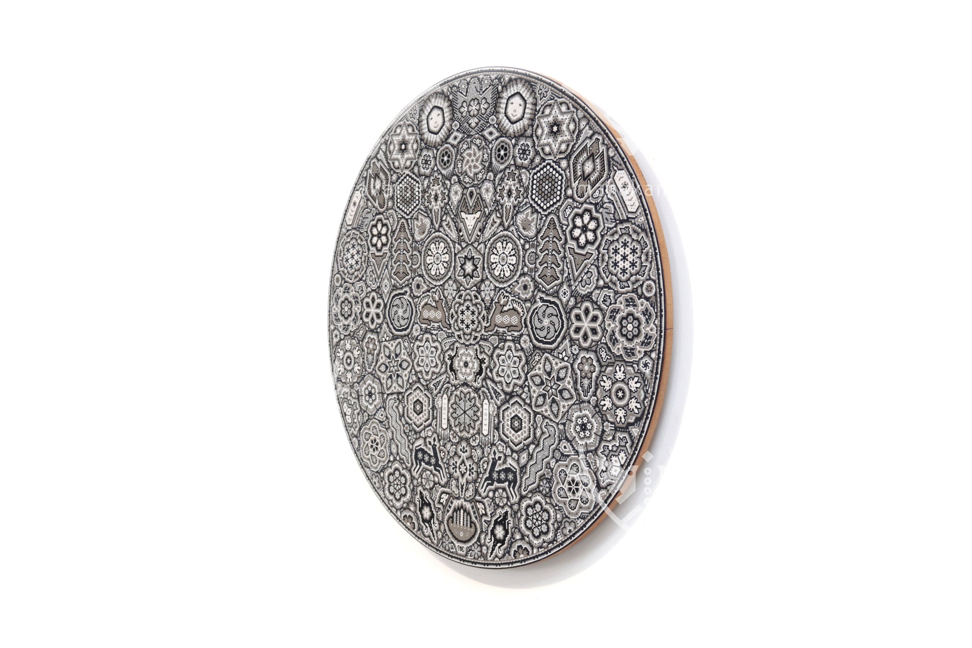 Nierika de Chaquira Círculo Huichol - Maxa Y+wi - Venado Gris - 80 cm.