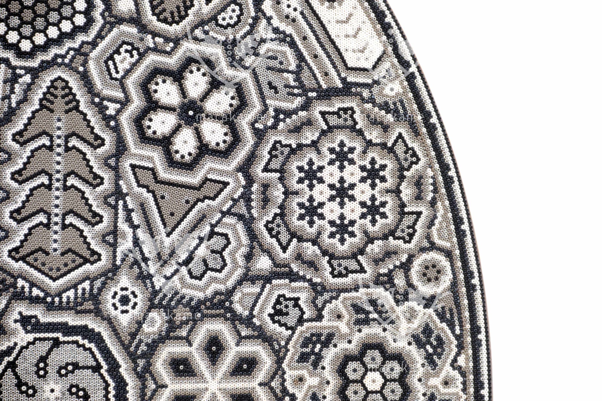 Nierika de Chaquira Círculo Huichol - Maxa Y+wi - Venado Gris - 80 cm.