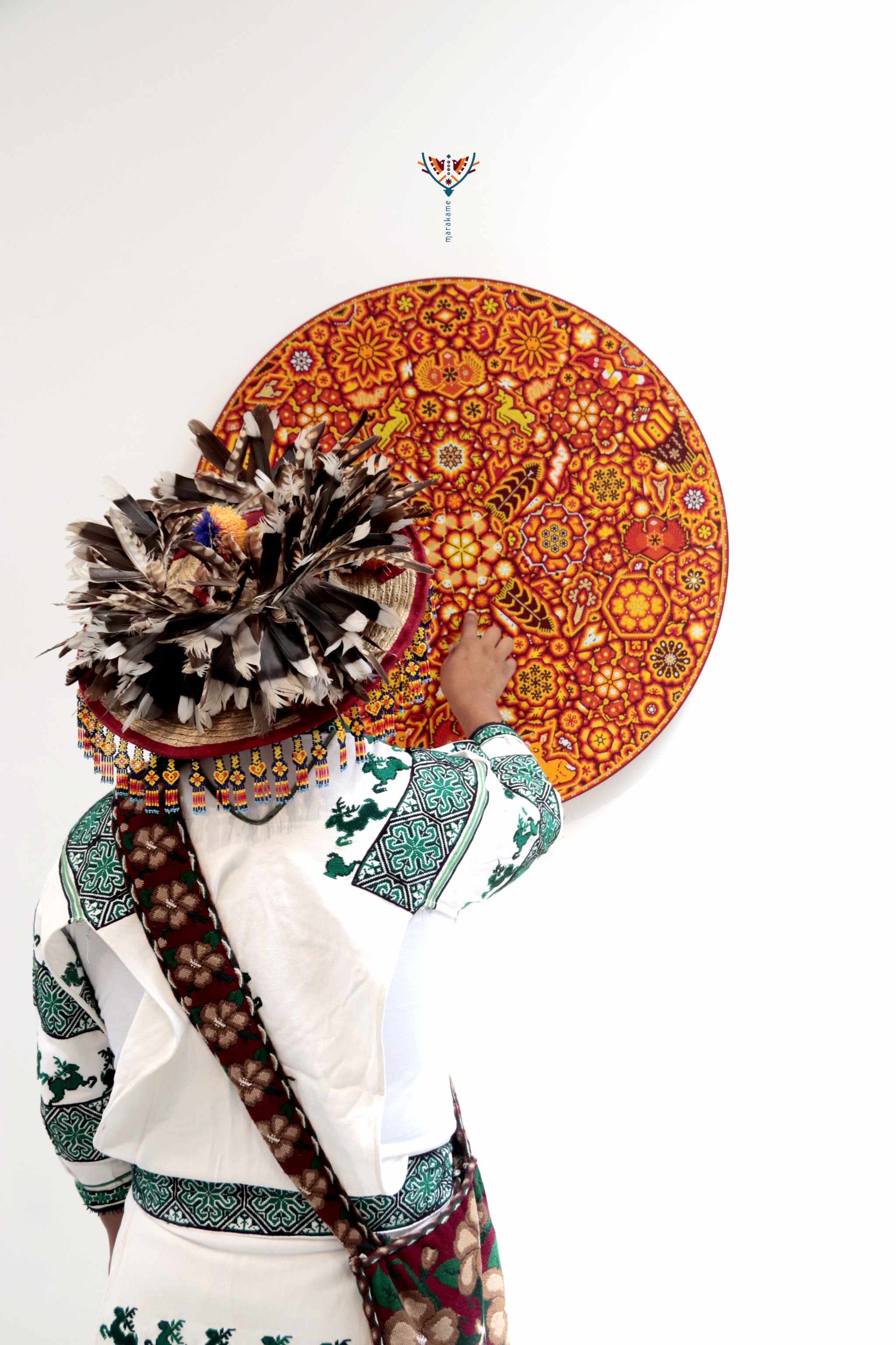 Nierika de Chaquira Círculo Huichol - Lenguaje de los Ancestros - 80 cm.