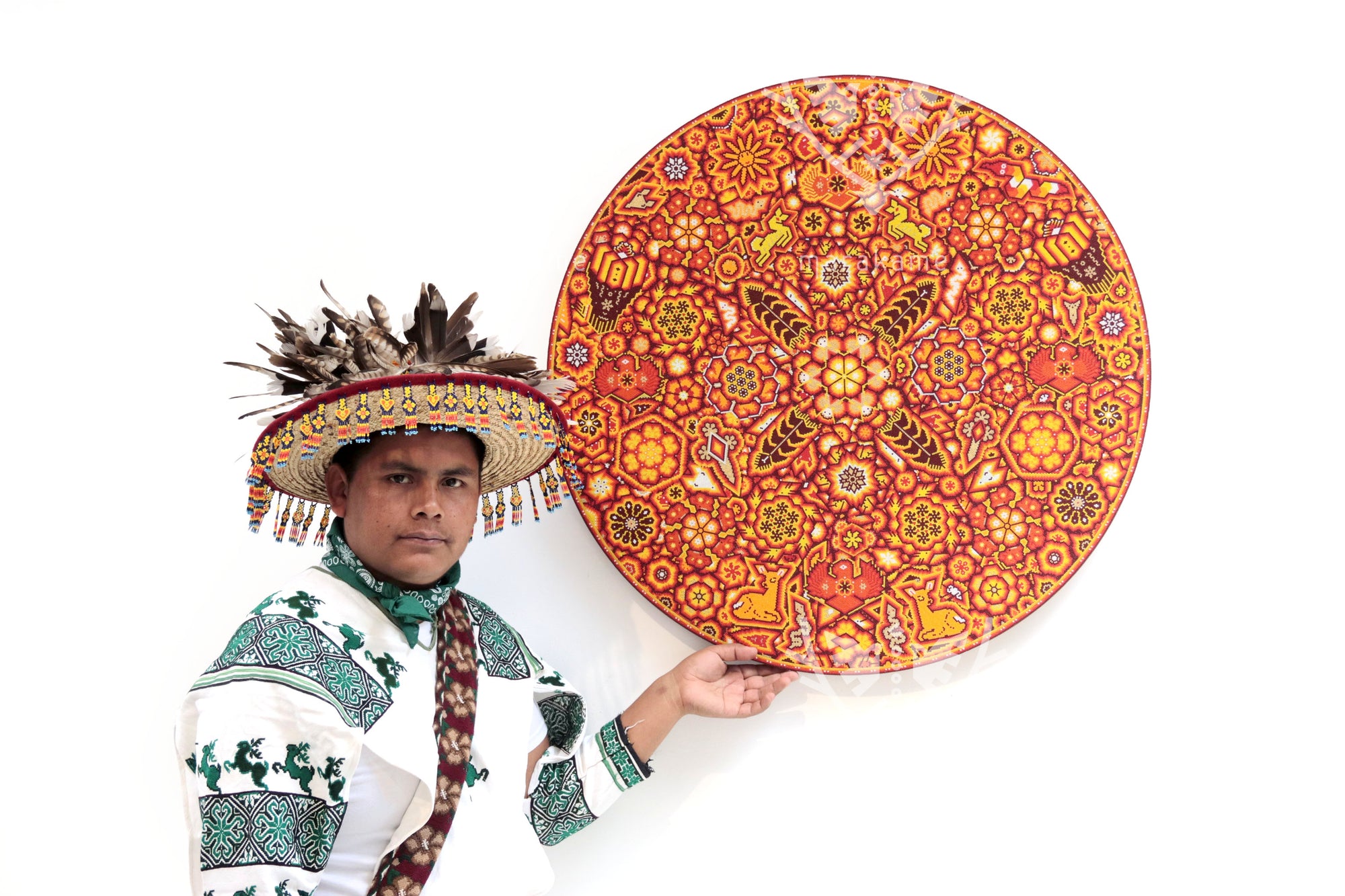 Nierika de Chaquira Círculo Huichol - Lenguaje de los Ancestros - 80 cm.
