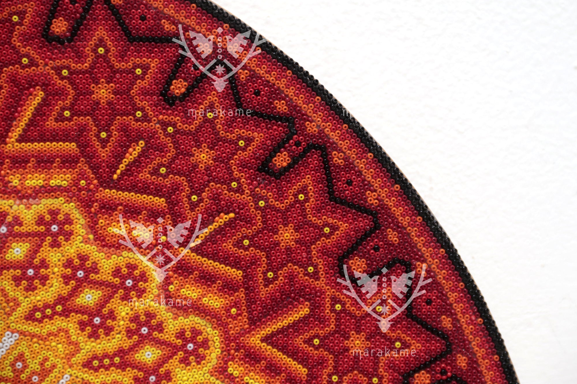 Nierika de Chaquira micro Círculo Huichol - Visión de Tatewari - 40 cm.