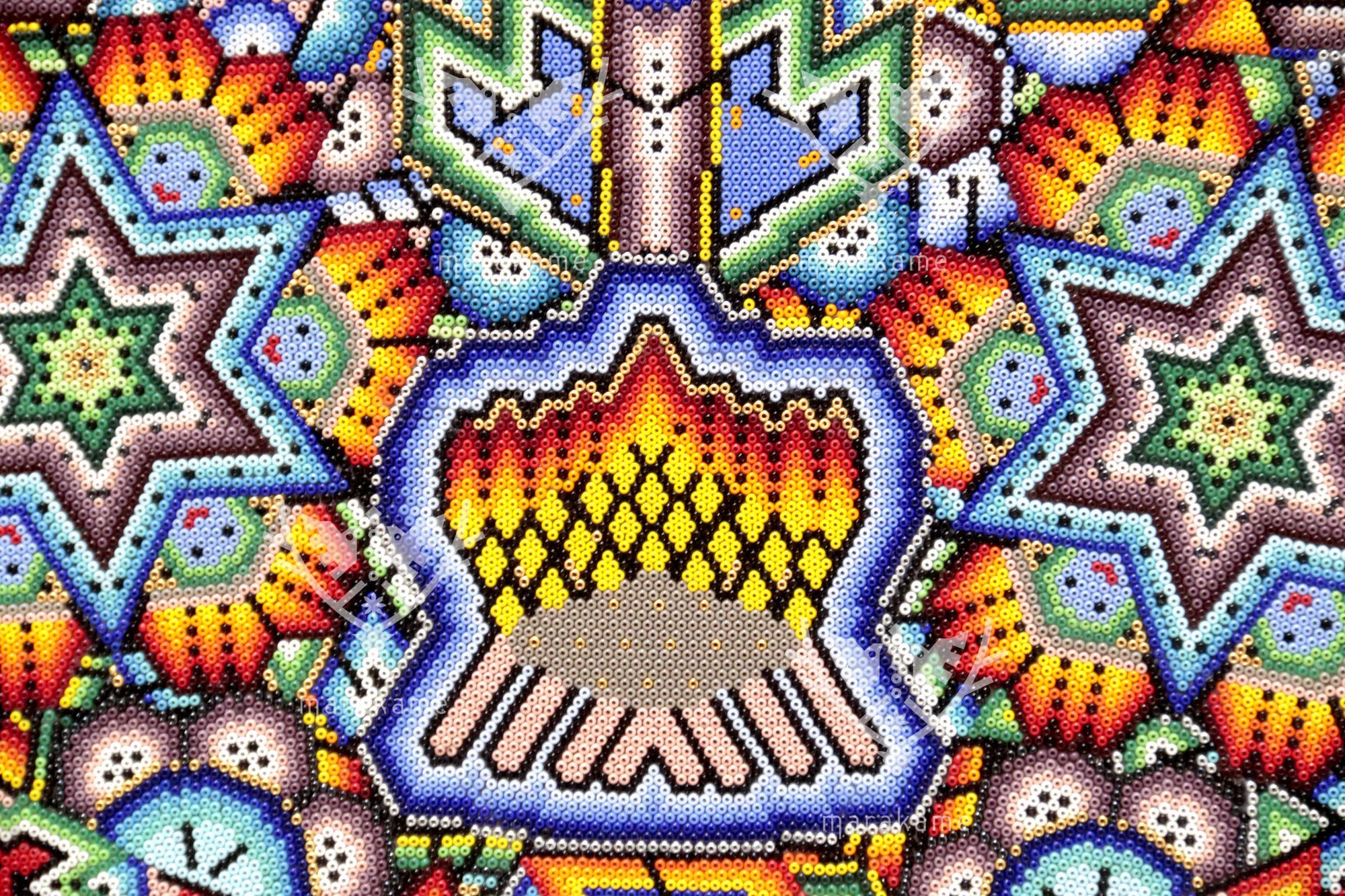 Nierika de Chaquira micro Círculo Huichol - Tseriekame - 40 cm.