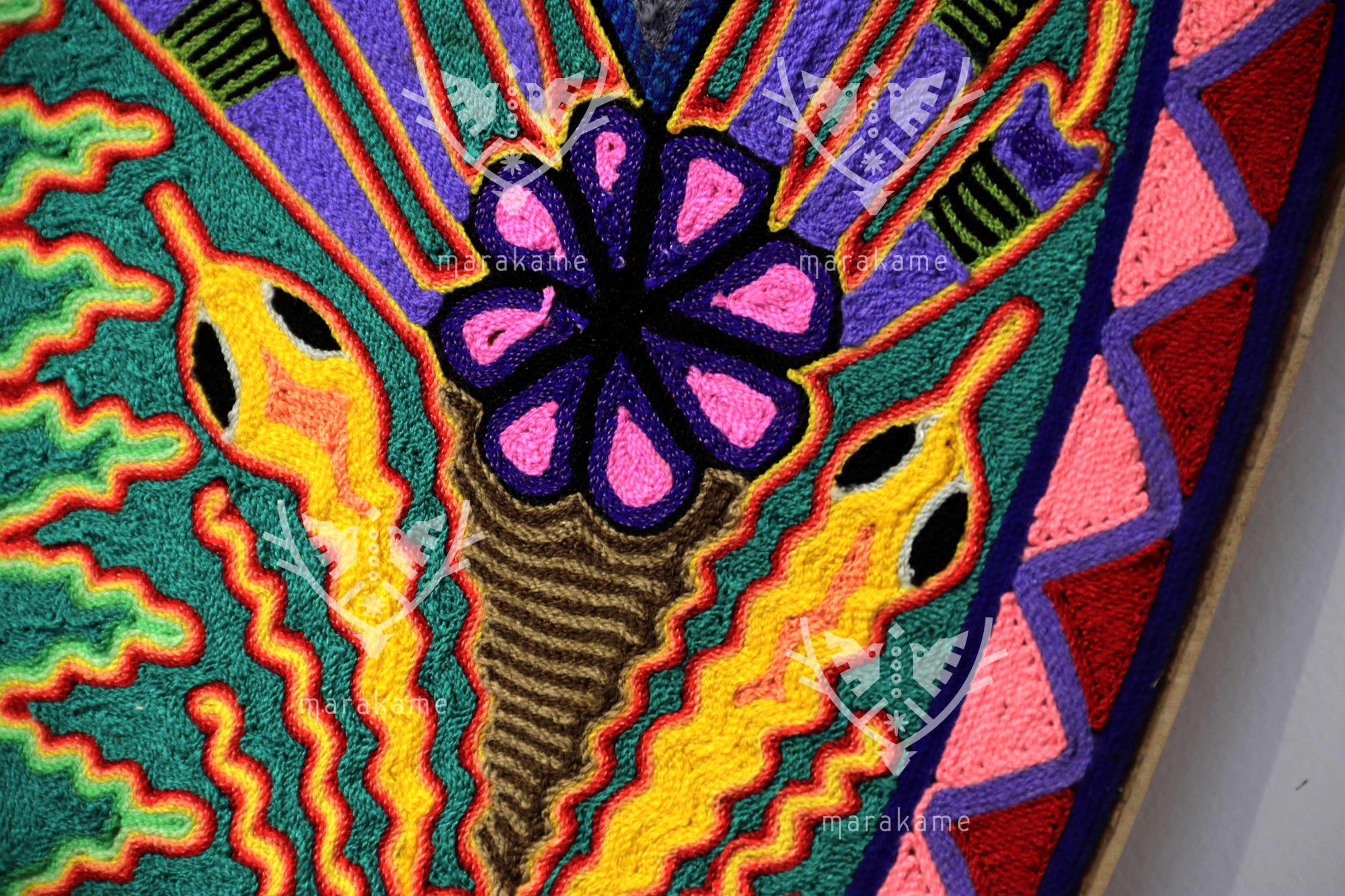 Nierika de Estambre Círculo Huichol - Hikuri - Peyote central - 160 cm. - 2025