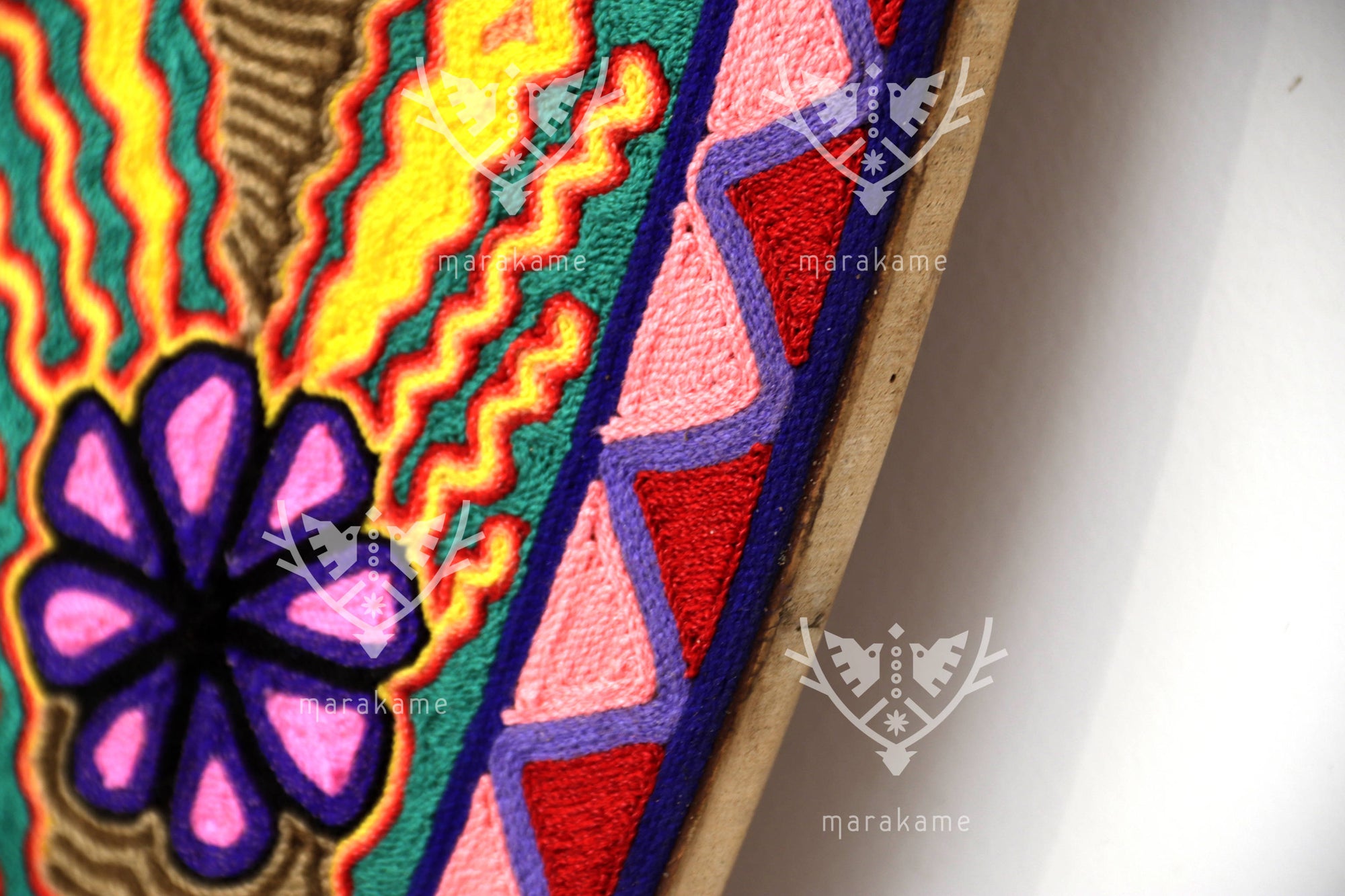 Nierika de Estambre Círculo Huichol - Hikuri - Peyote central - 160 cm. - 2025