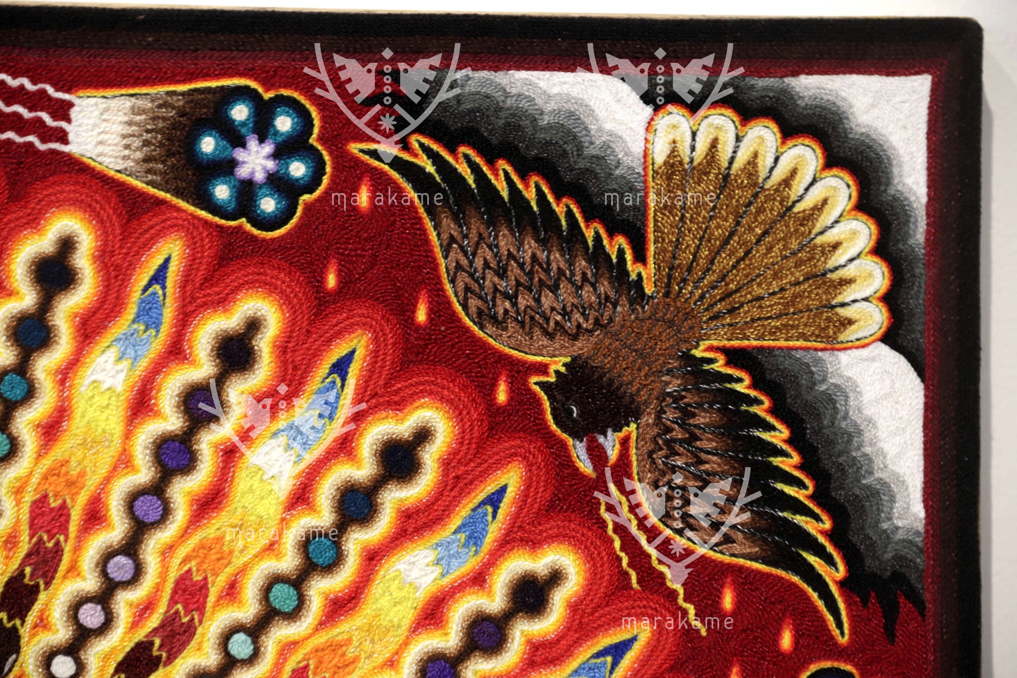 Nierika de Estambre fino Cuadro Huichol - Tatéi werika wimari - Nuestra madre águila real - 60 cm.