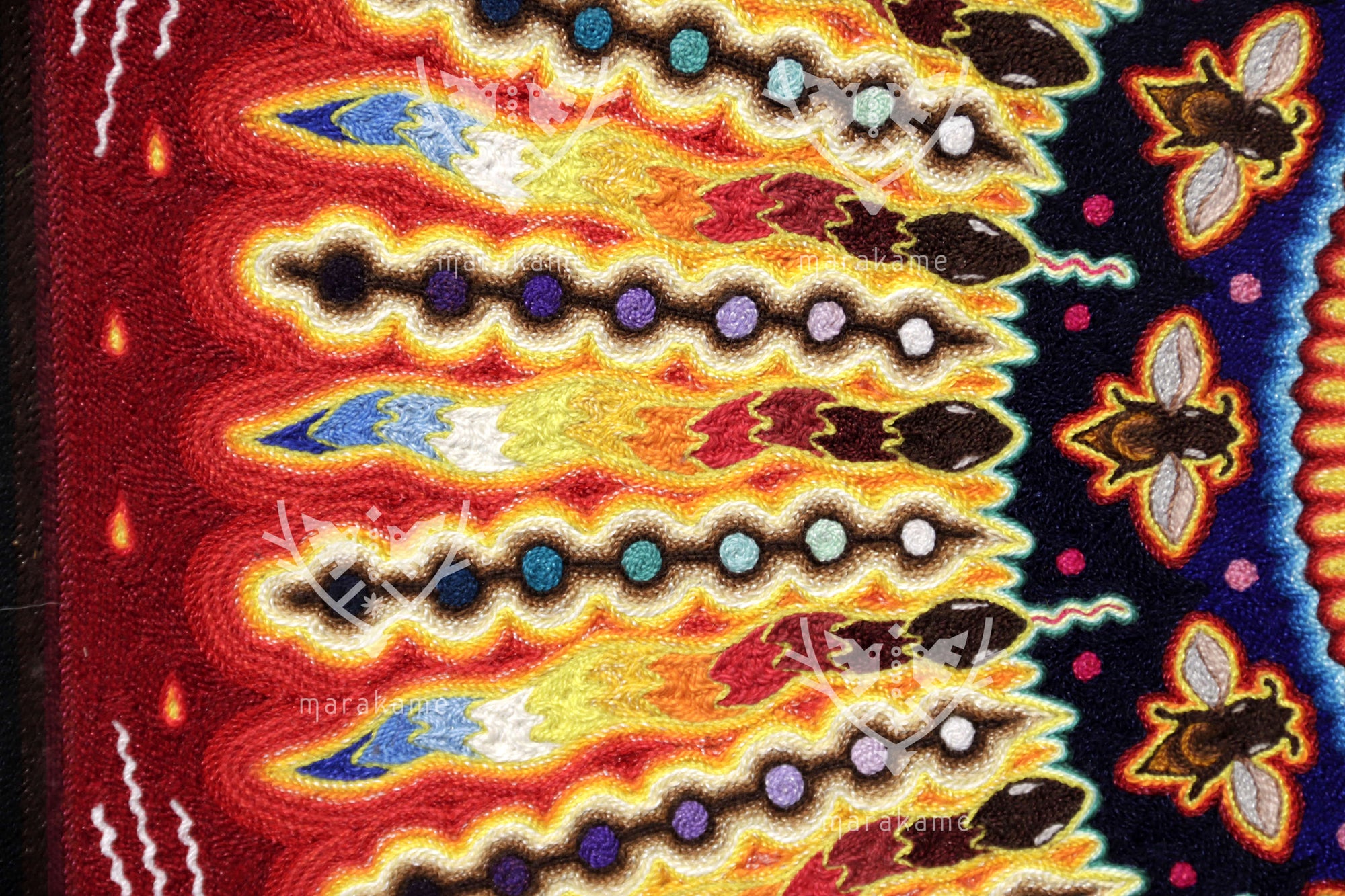 Nierika de Estambre fino Cuadro Huichol - Tatéi werika wimari - Nuestra madre águila real - 60 cm.