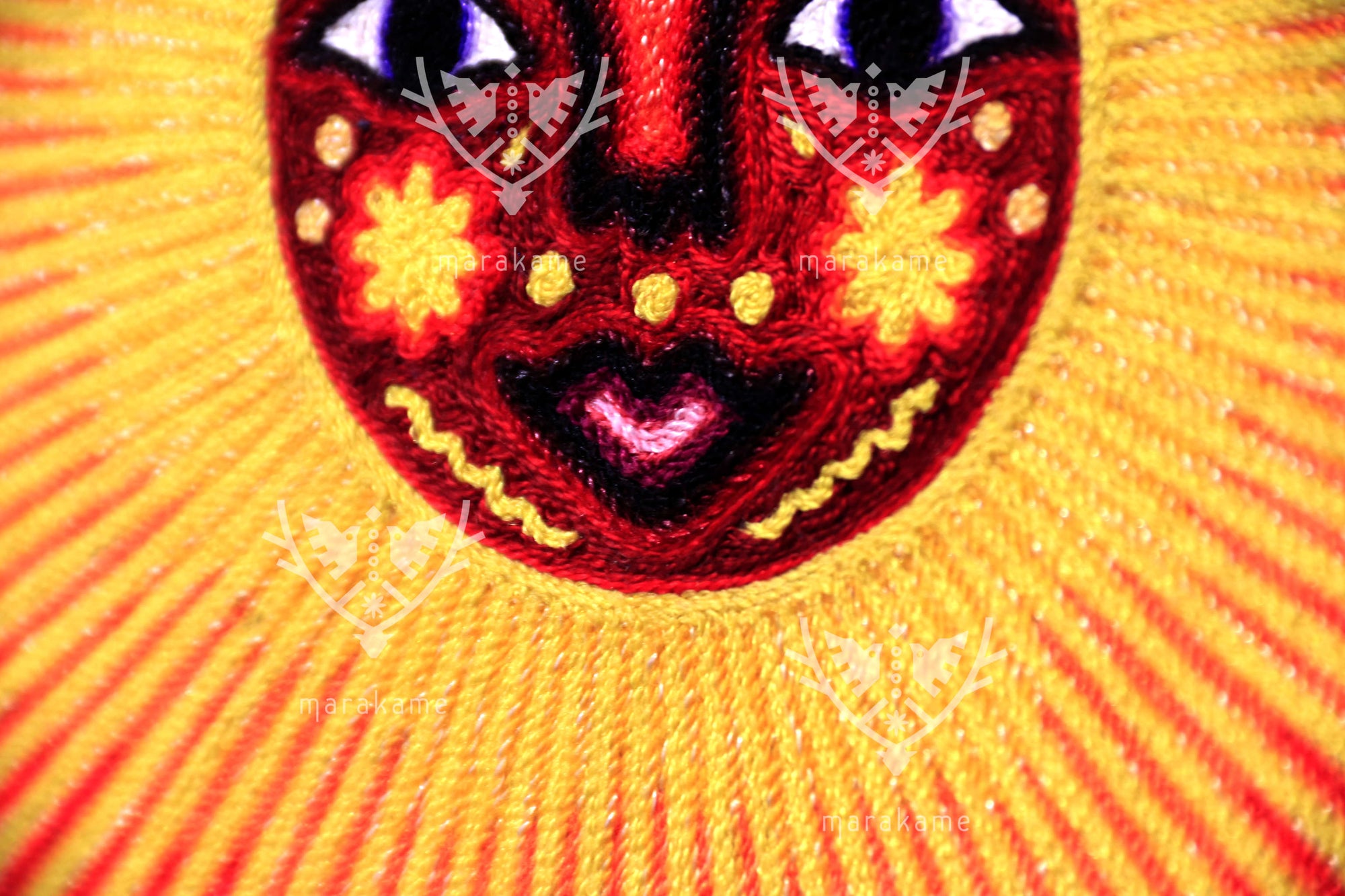 Nierika de Estambre fino Cuadro Huichol - Tatéi werika wimari - Nuestra madre águila real - 60 cm.