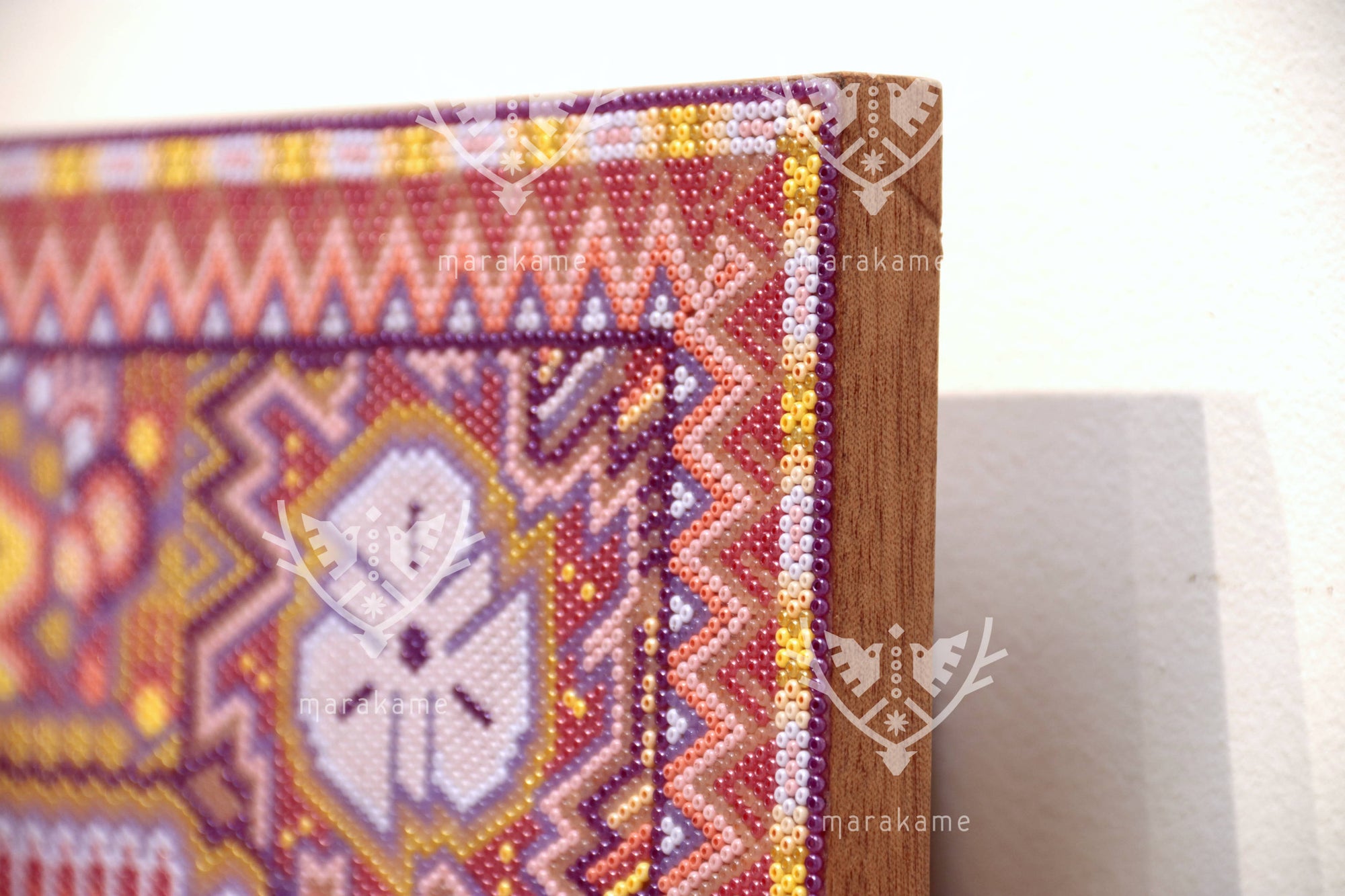 Nierika de Chaquira Cuadro Huichol - Niwetsika nuiwarieya - El nacimiento del maíz - 80 x 80 cm.