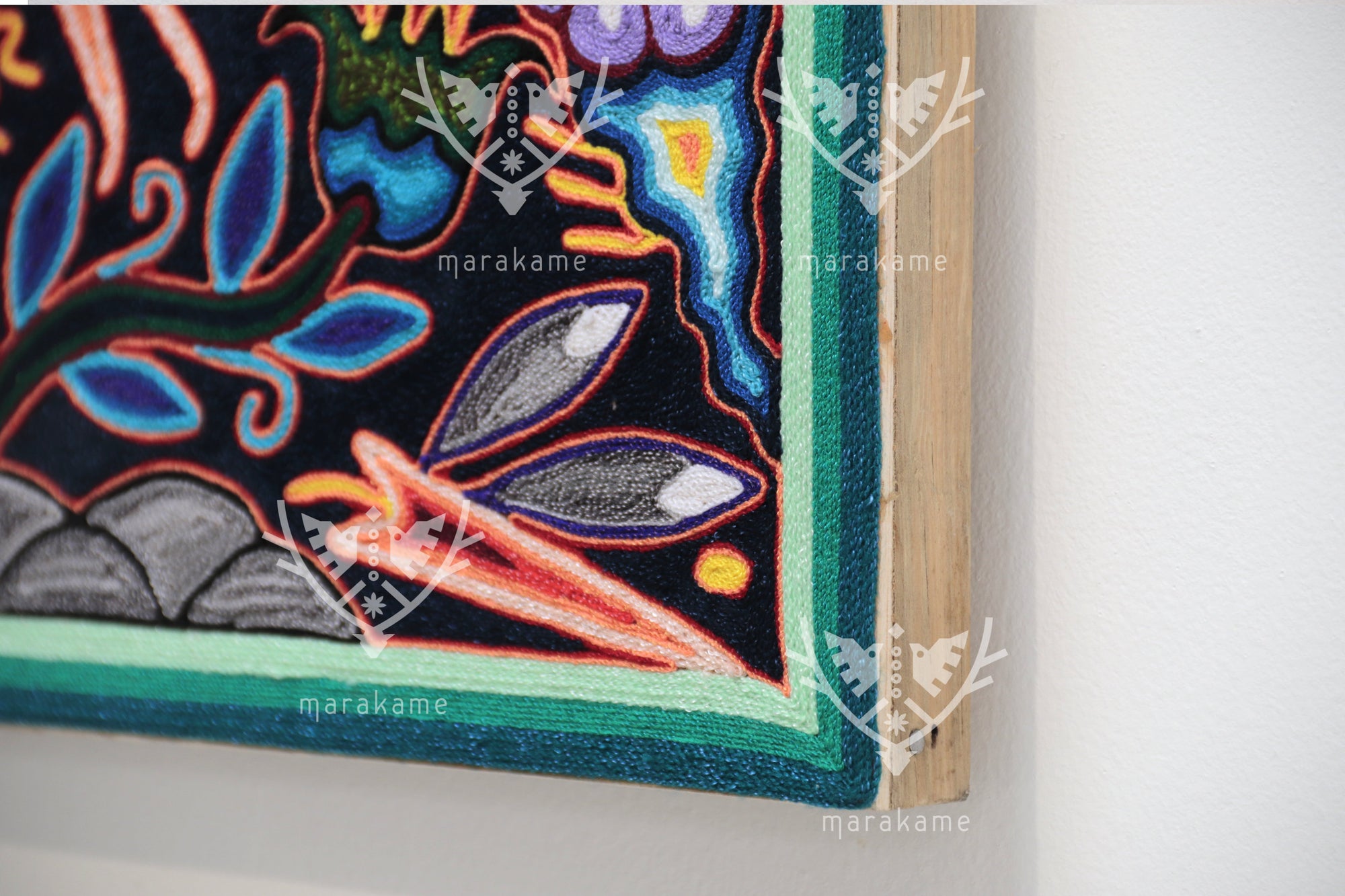 Nierika de Estambre Huichol Gemälde – Mutter Natur – 60 x 60 cm. - 2025