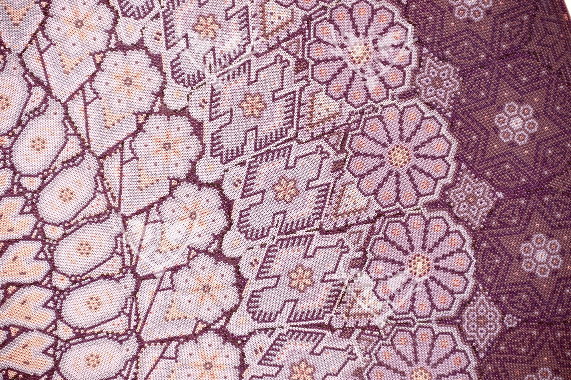 Nierika de Chaquira Circulo Huichol - Peyote Flechado: Nierika de la Visión Ancestral - 120 cm.