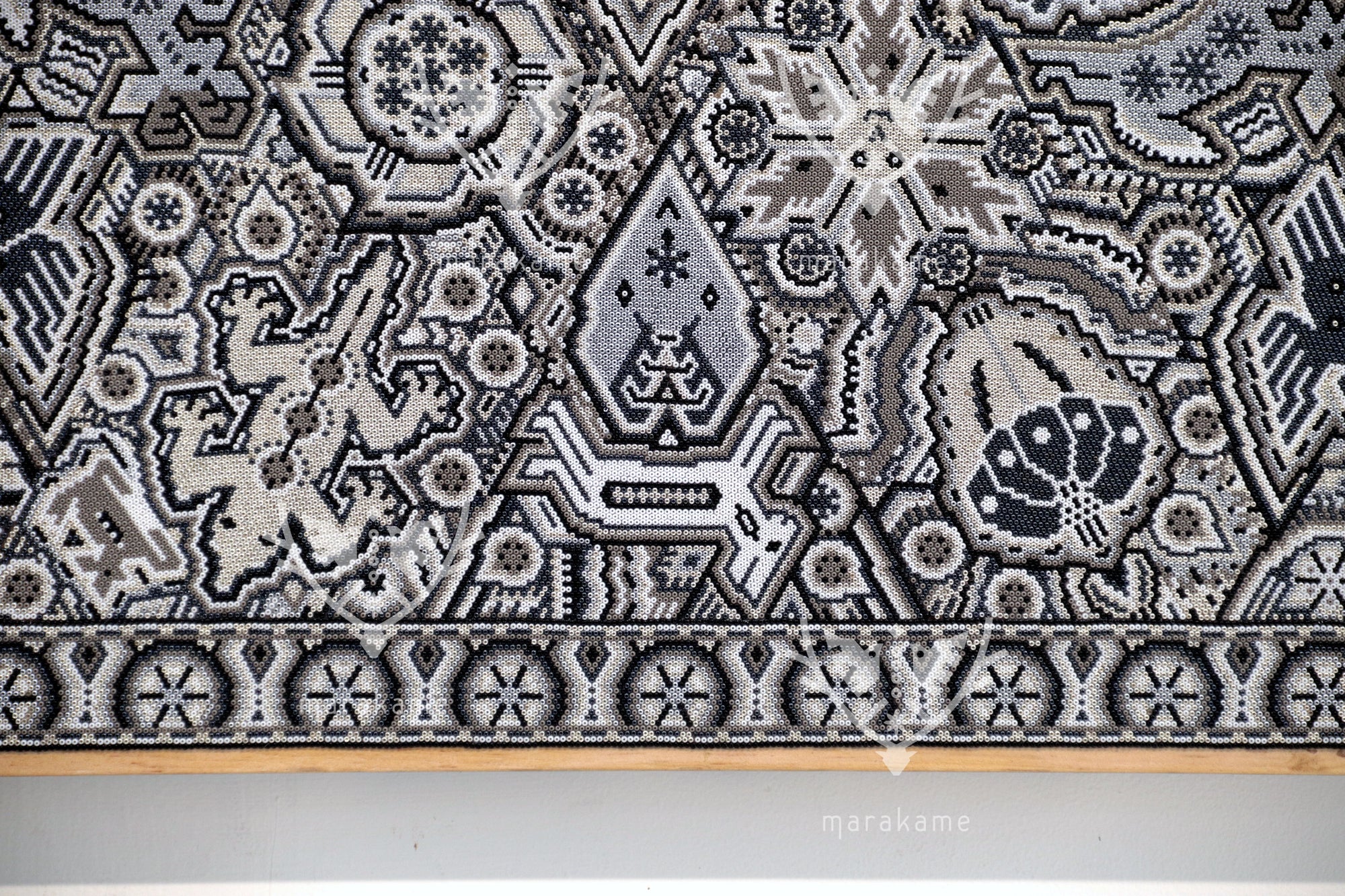 Nierika de Chaquira Huichol Painting - Metzeri Yuawi Neixa - He who dances with the rhythm of the moon - 120 x 120 cm.