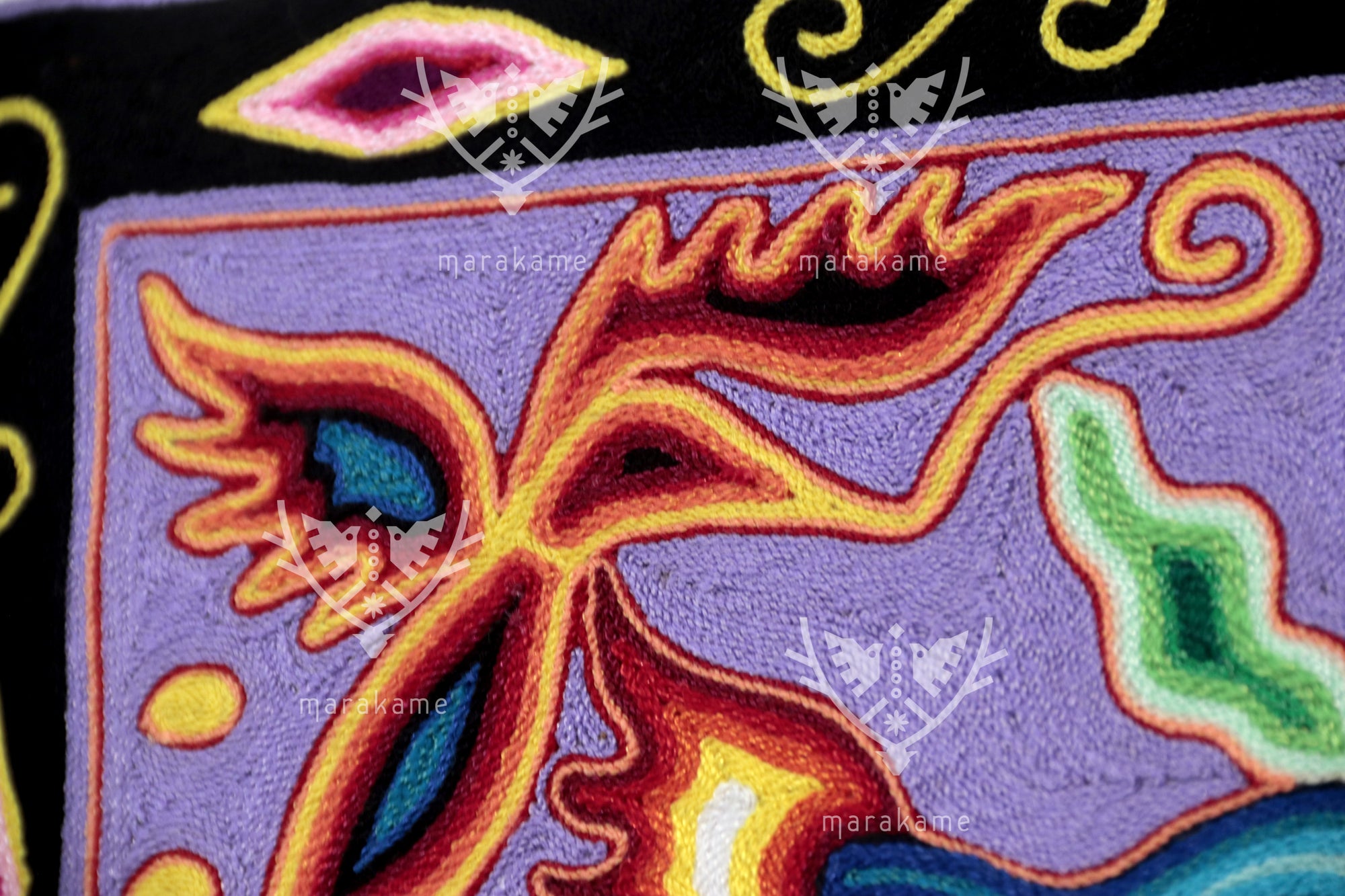 Nierika de Estambre Cuadro Huichol - Tamatsi Maxa Kauyumarie - 120 x 60 cm.