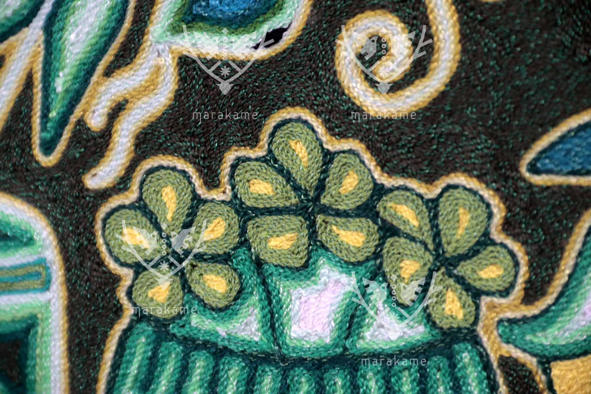 Nierika de Estambre Cuadro Huichol - Tamatsi Kauyumarie - 120 x 60 cm.