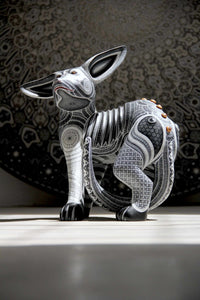 Hund Alebrije – Biní xcustiá – Huichol-Kunst – Marakame