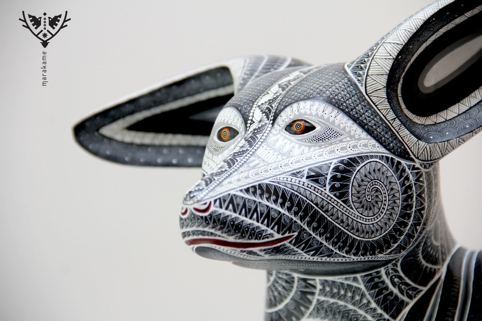 Hund Alebrije – Biní xcustiá – Huichol-Kunst – Marakame