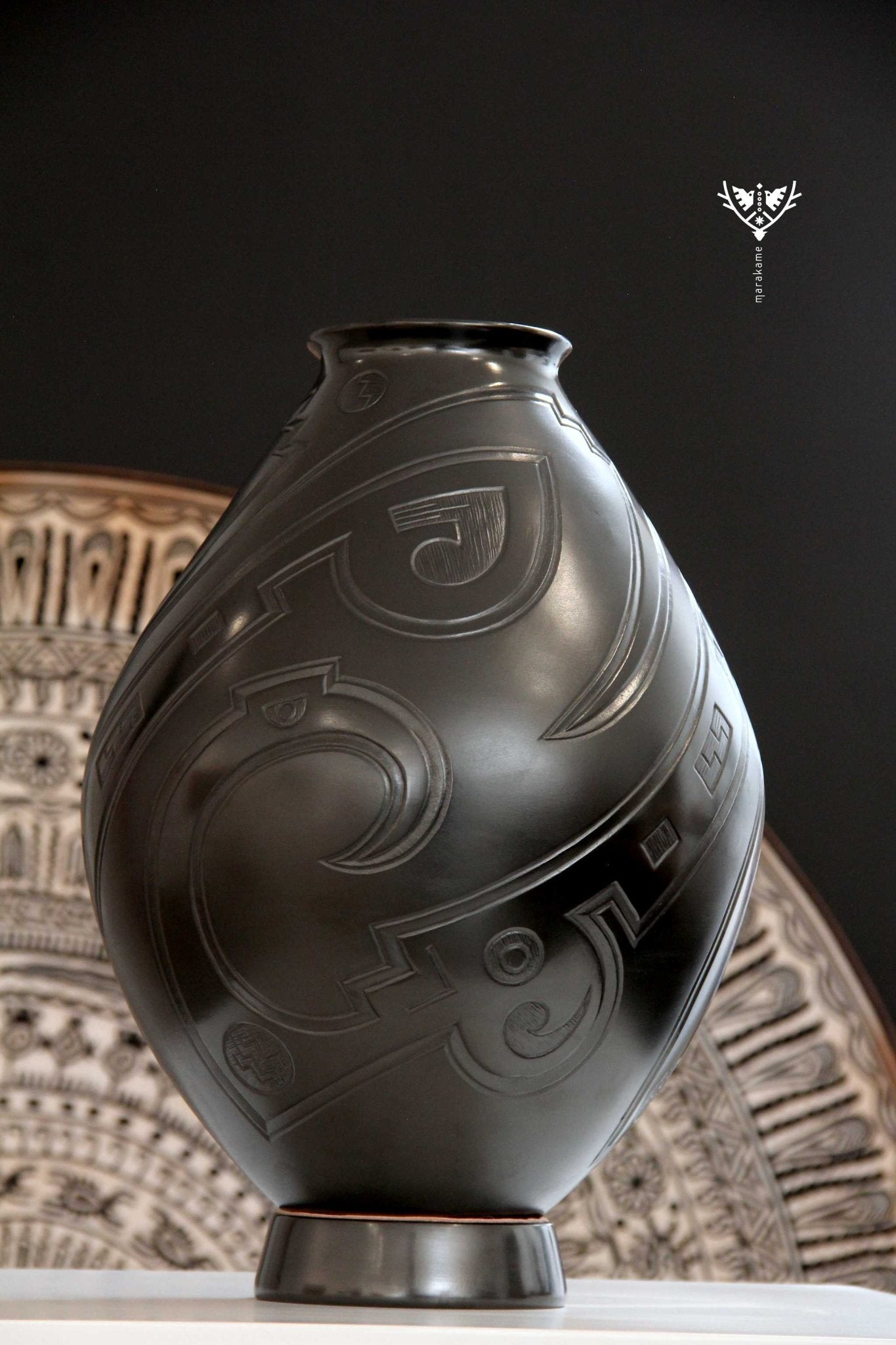 マタ オルティス セラミックス - 黒の花瓶 III - ウイチョル族のアート - マラカメ